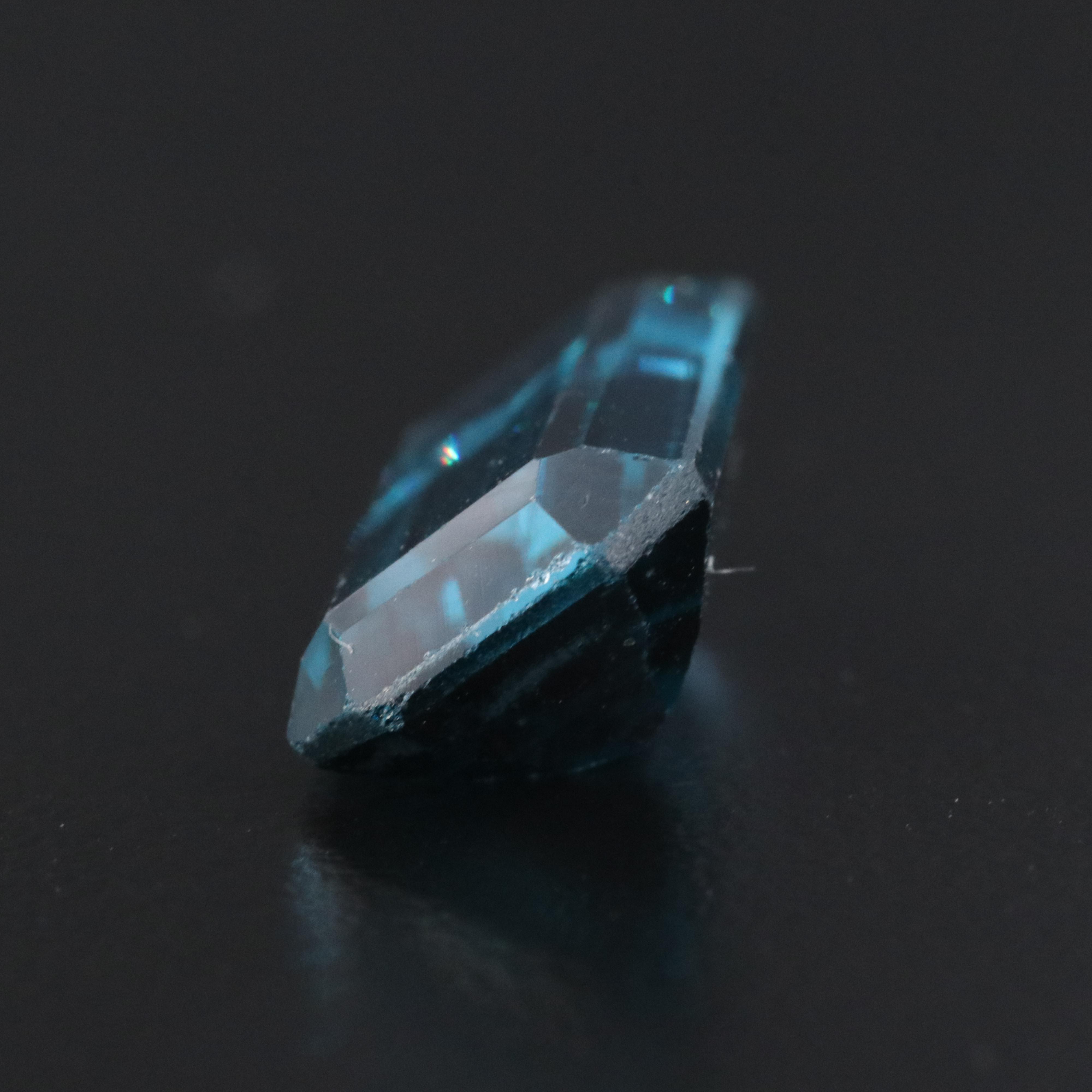 Loose 9.84 CT Lab Grown Spinel