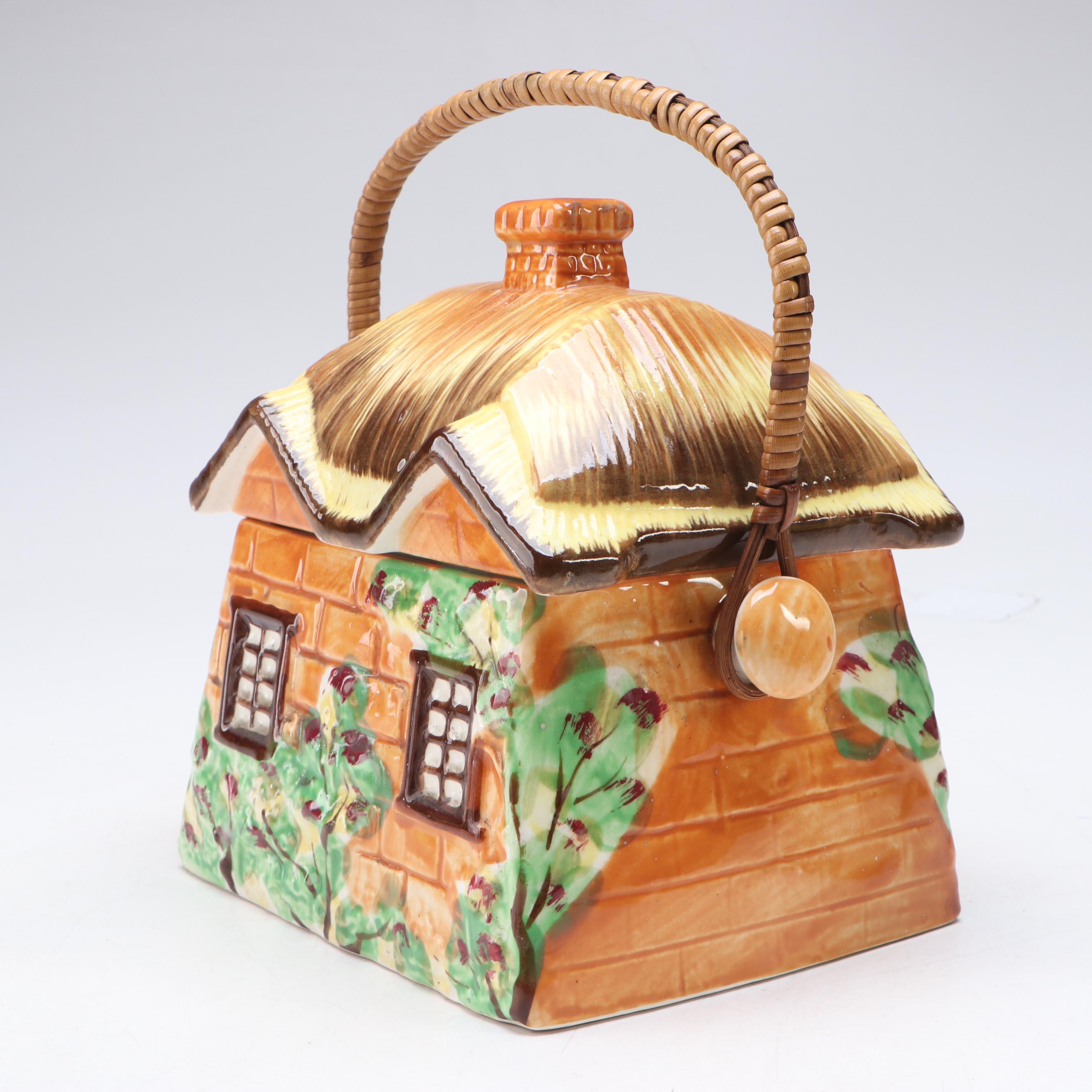 Japanese Export Porcelain Cottage Jars and Children, Mid-20th Century