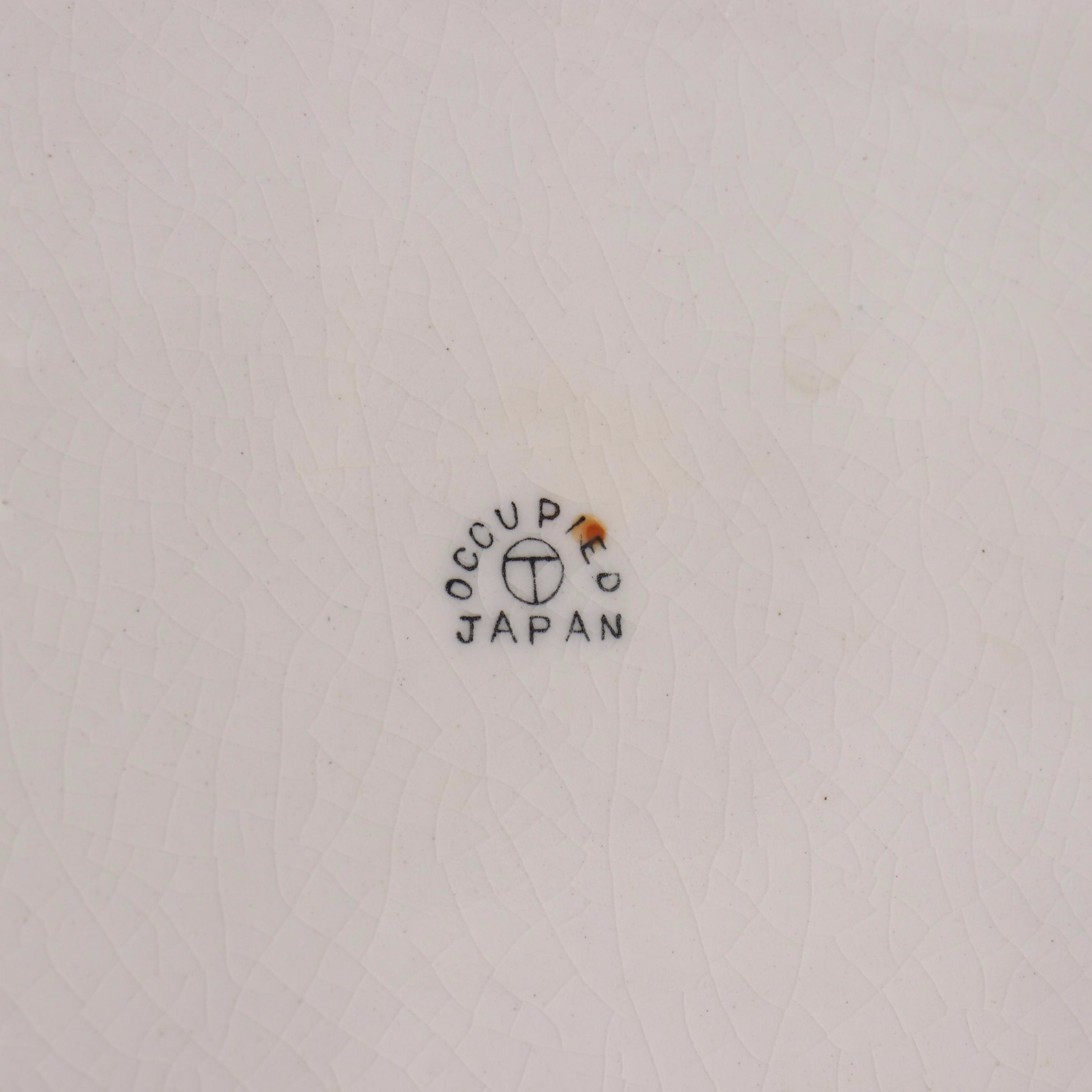 Japanese Export Porcelain Cottage Jars and Children, Mid-20th Century