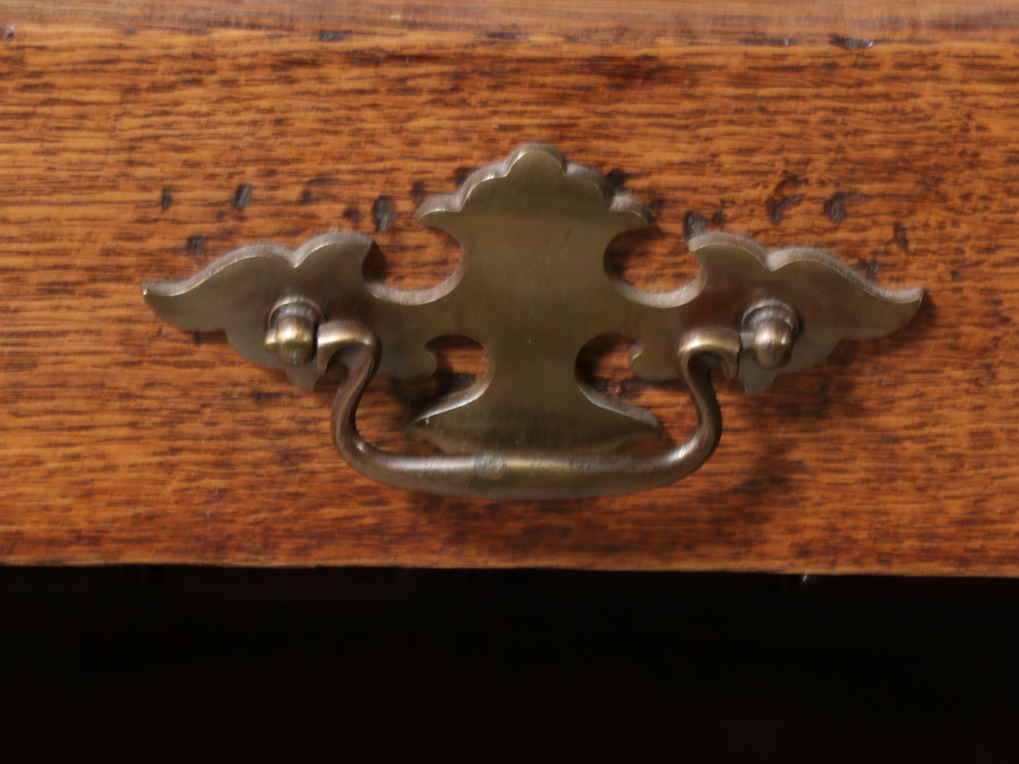Late Victorian Quartersawn Oak Cupboard