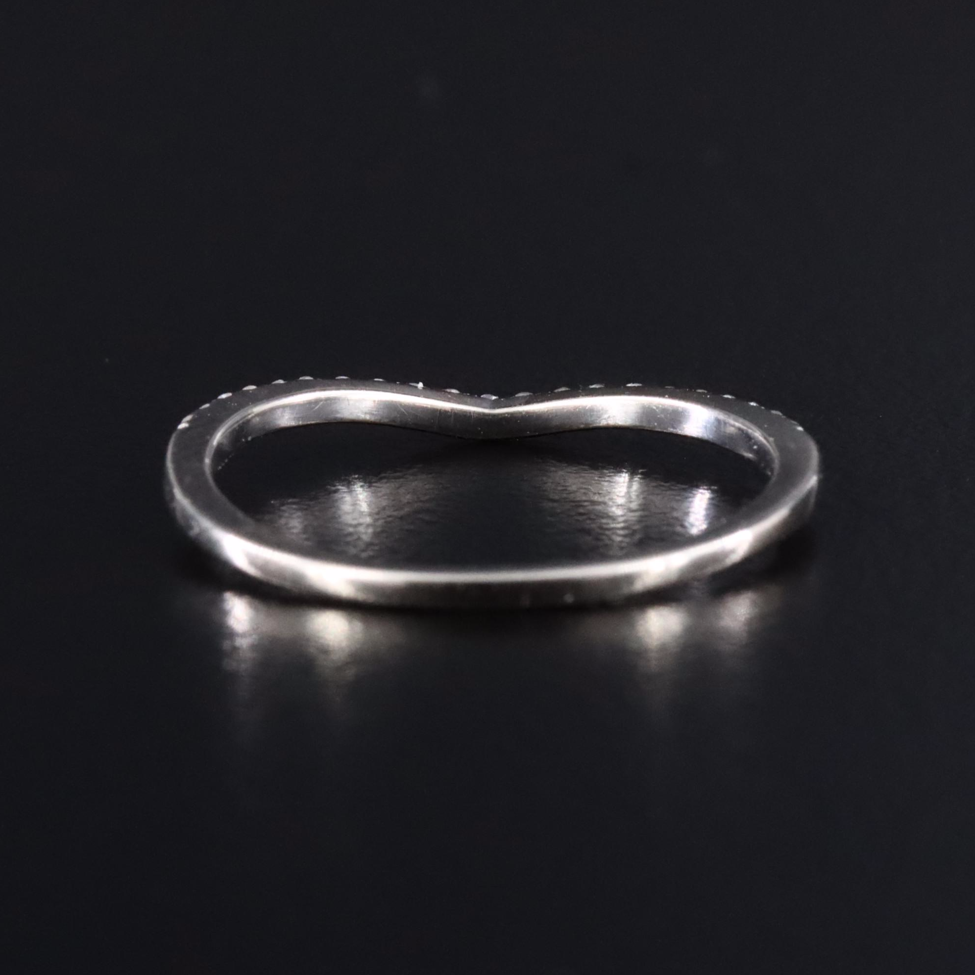 14K 0.08 CTW Diamond Chevron Band
