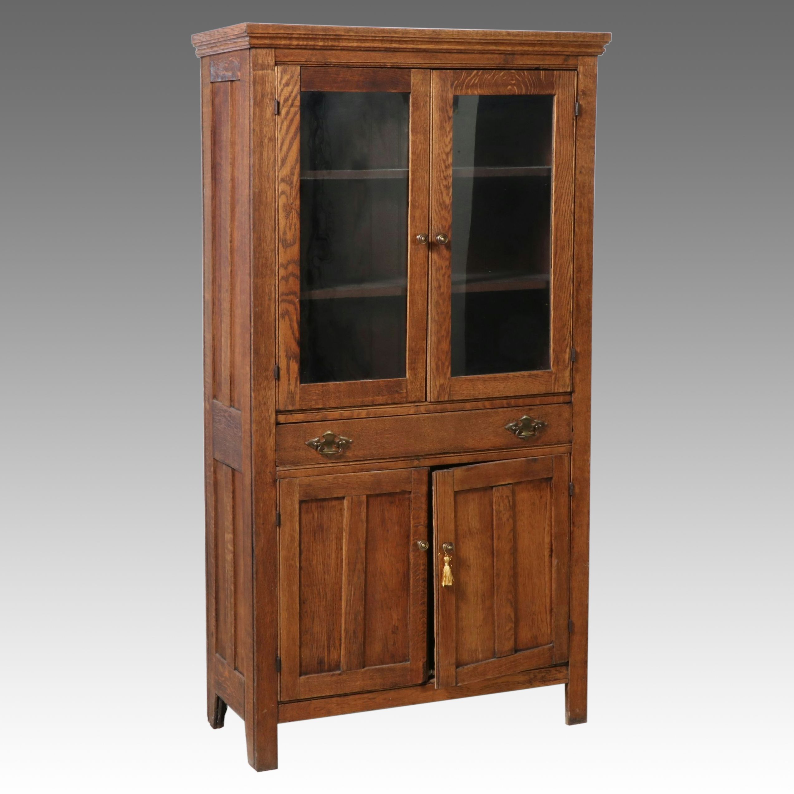Late Victorian Quartersawn Oak Cupboard