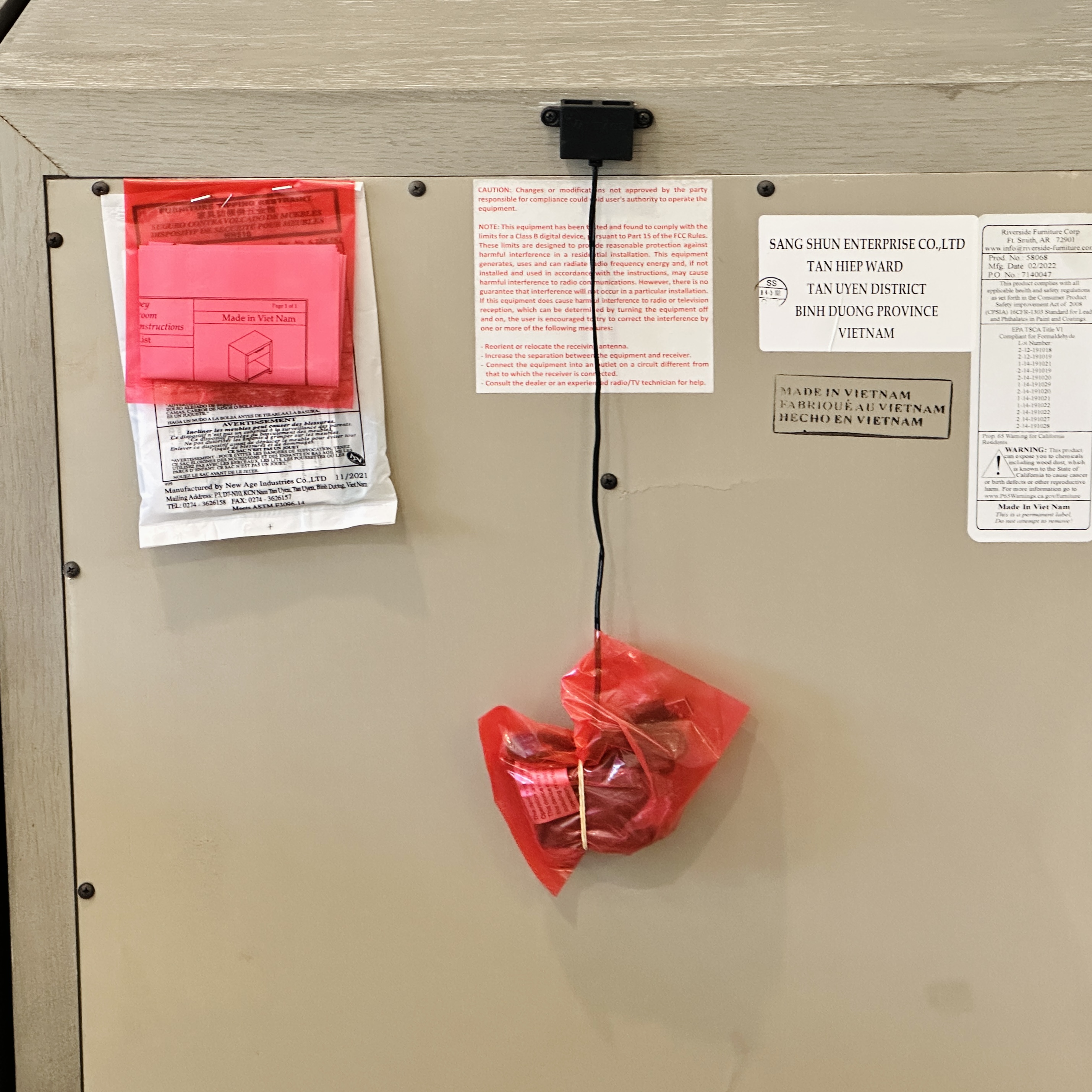 Pair of Riverside Furniture "Zoey" Single Drawer Nightstands in Urban Grey