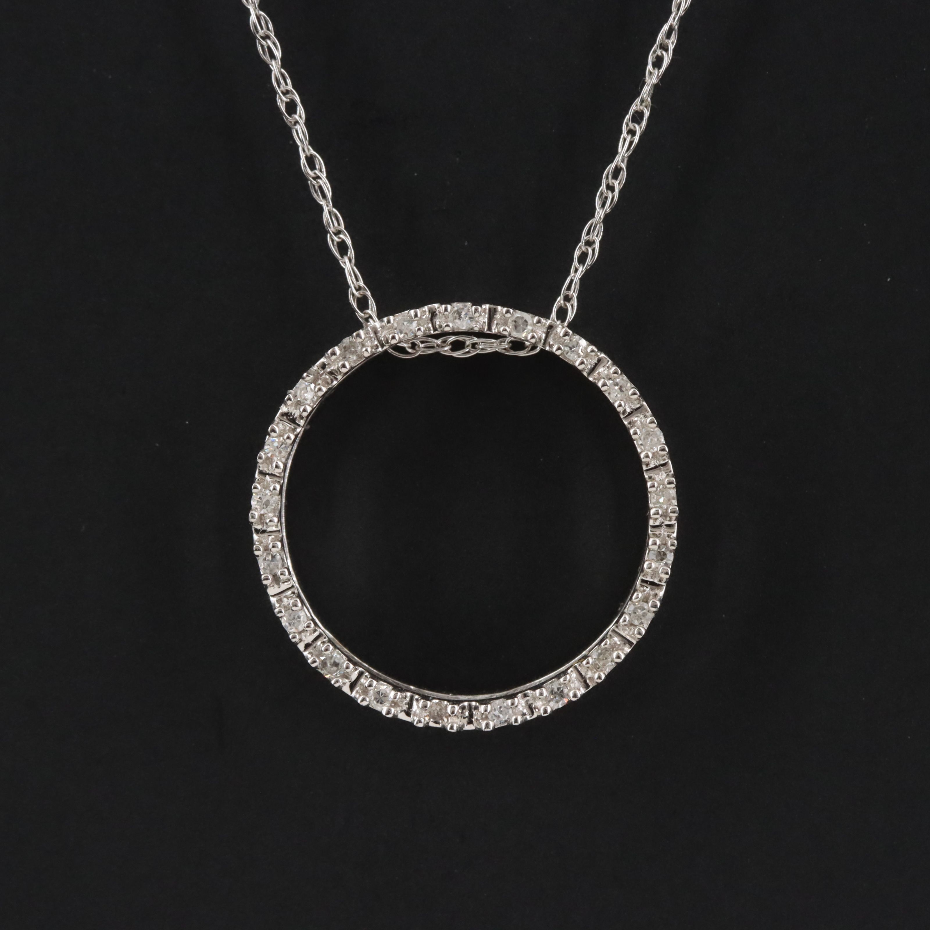 14K 0.08 CTW Diamond Circle Pendant Necklace