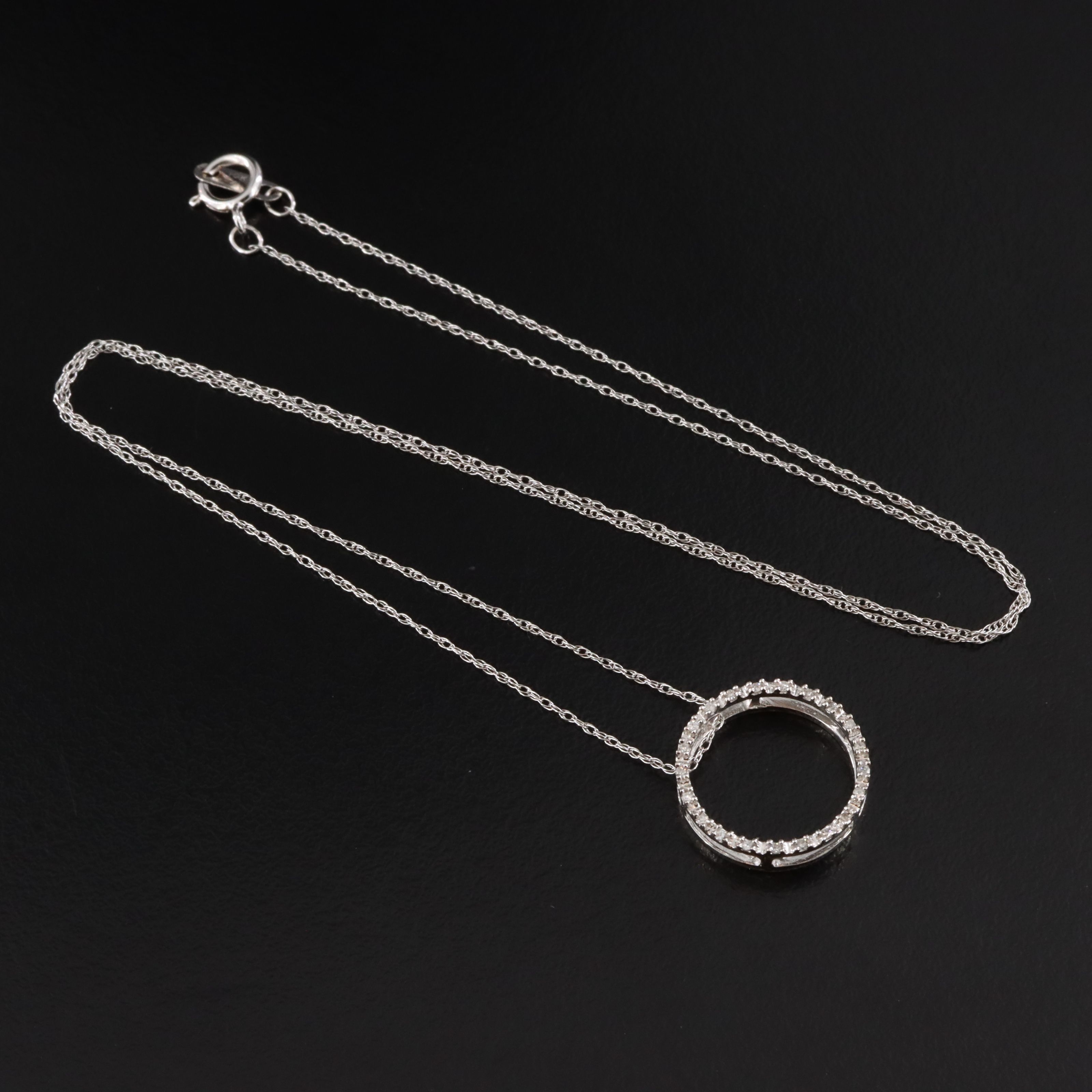 14K 0.08 CTW Diamond Circle Pendant Necklace