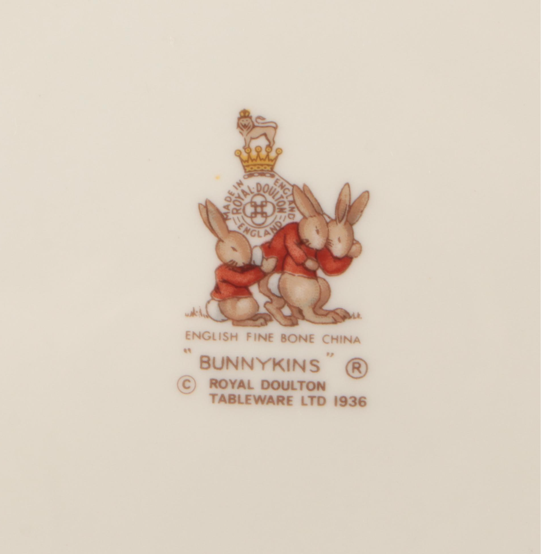 Royal Doulton "Bunnykins" Bone China Tableware with Pictorial Accent Lamp
