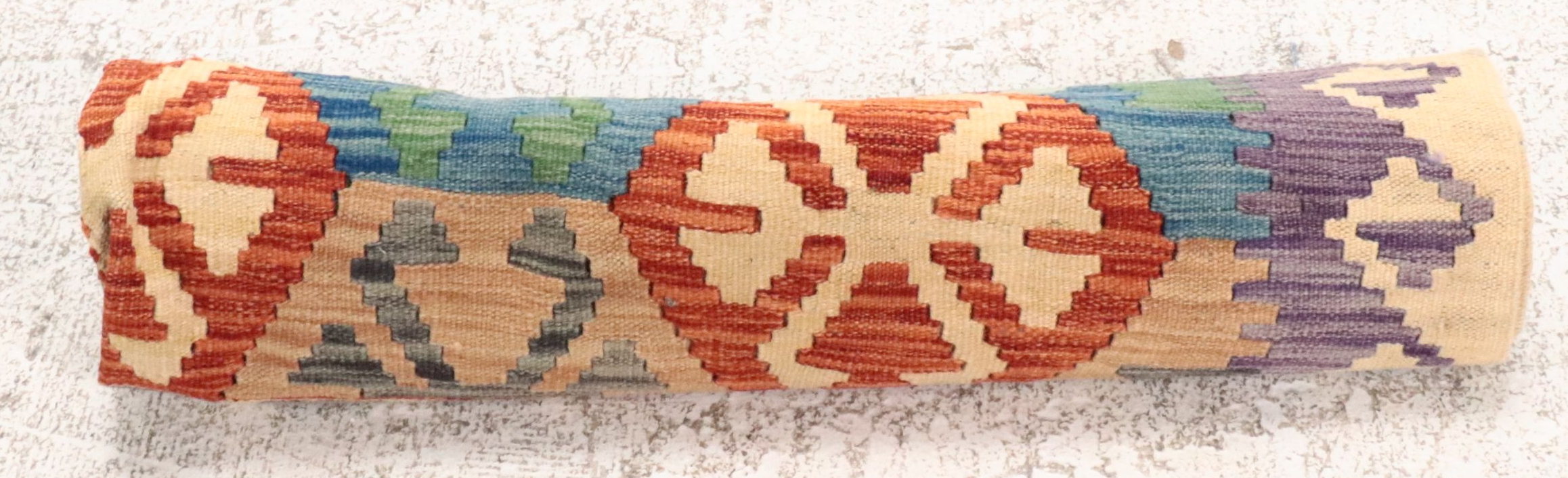 5'3 x 6'6 Handwoven Pakistani Kilim Area Rug