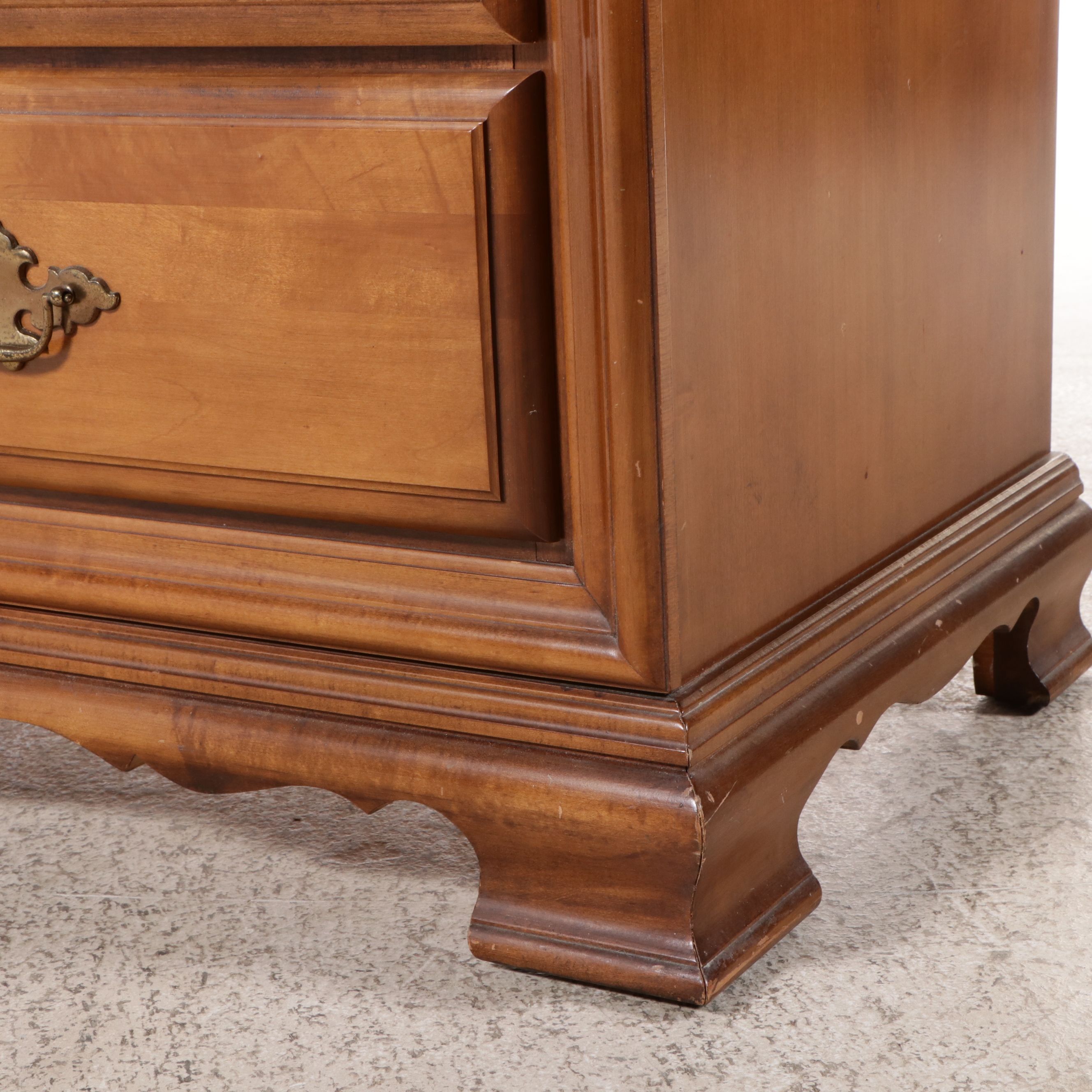 Sumter Cabinet Company Colonial Style Maple Chest of Drawers