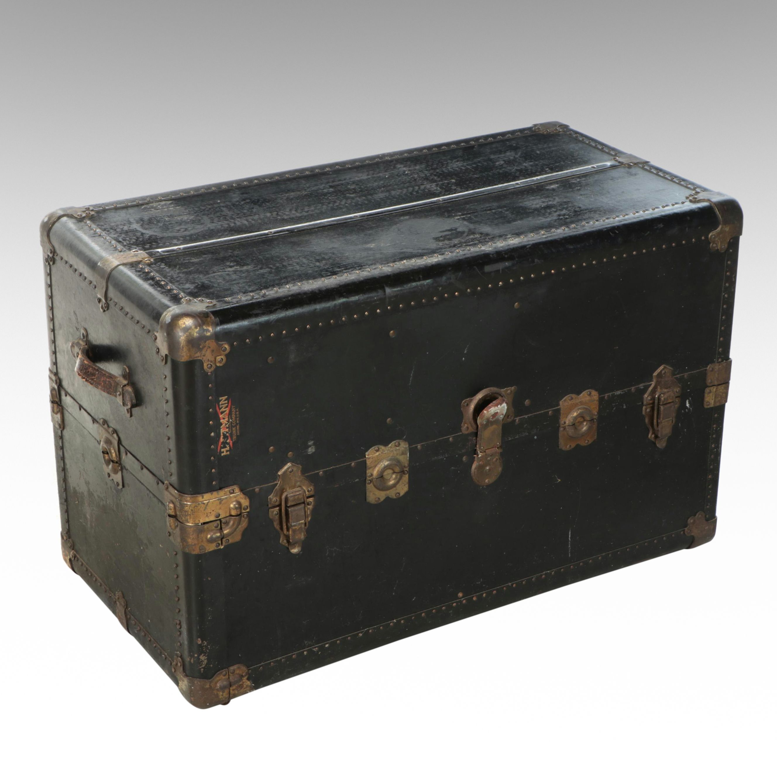 Antique Hartmann Trunk Company Gibraltarized Steamer Trunk