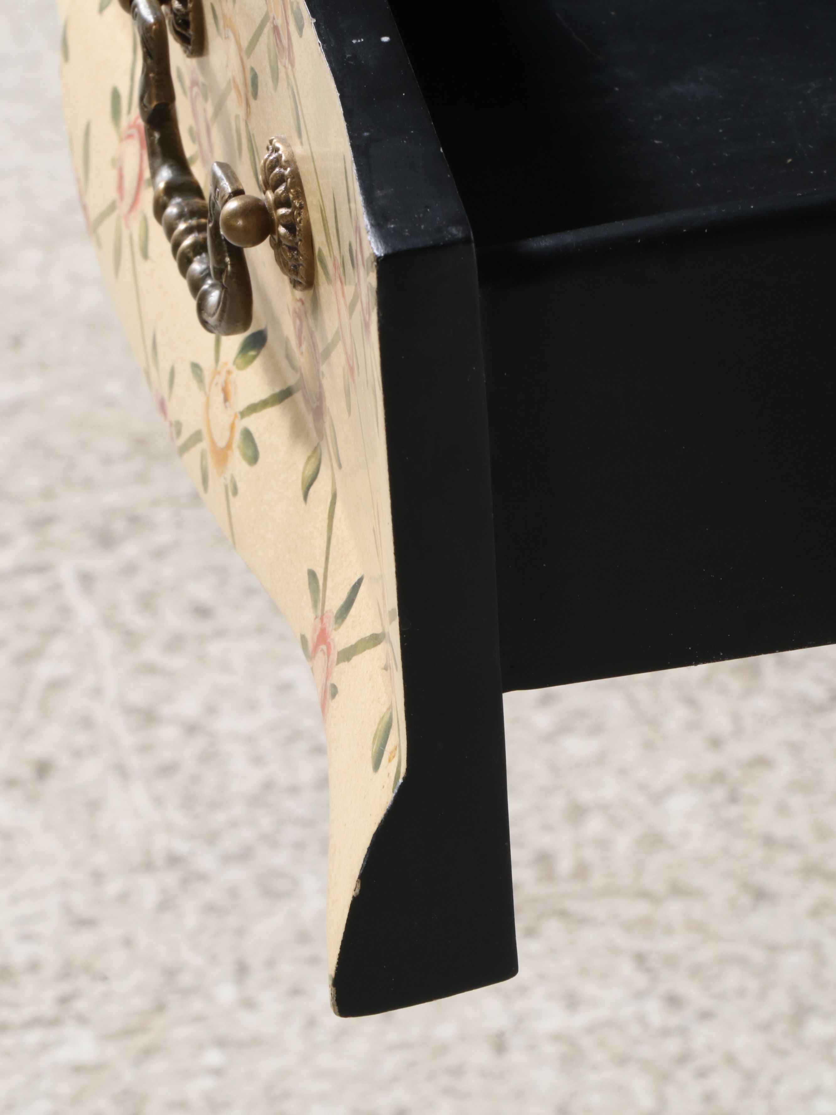 Ardley Hall Queen Anne Style Painted Wood Writing Desk and Chair