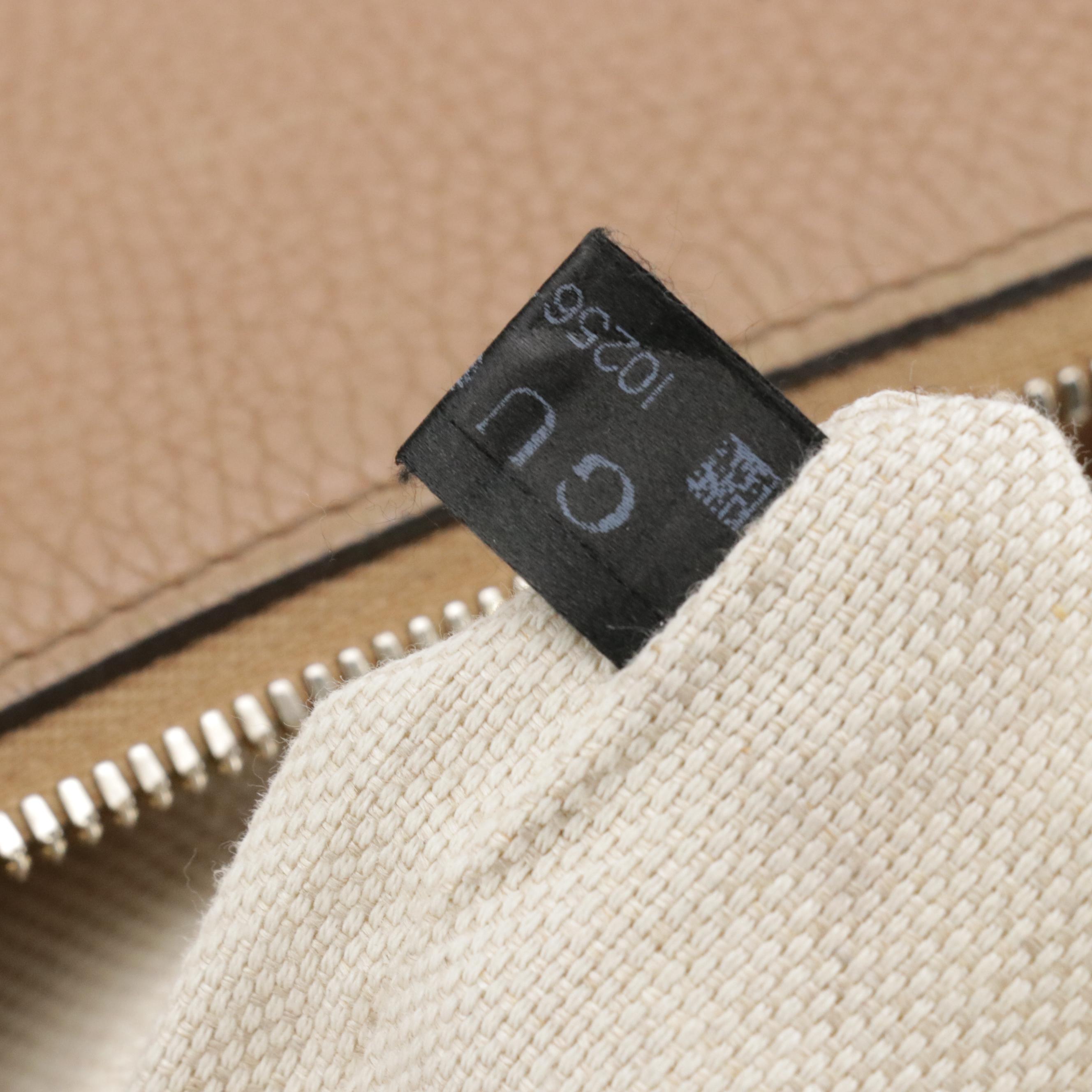 Gucci Soho Hobo Two-Way Shoulder Bag in Pebbled Calfskin Leather