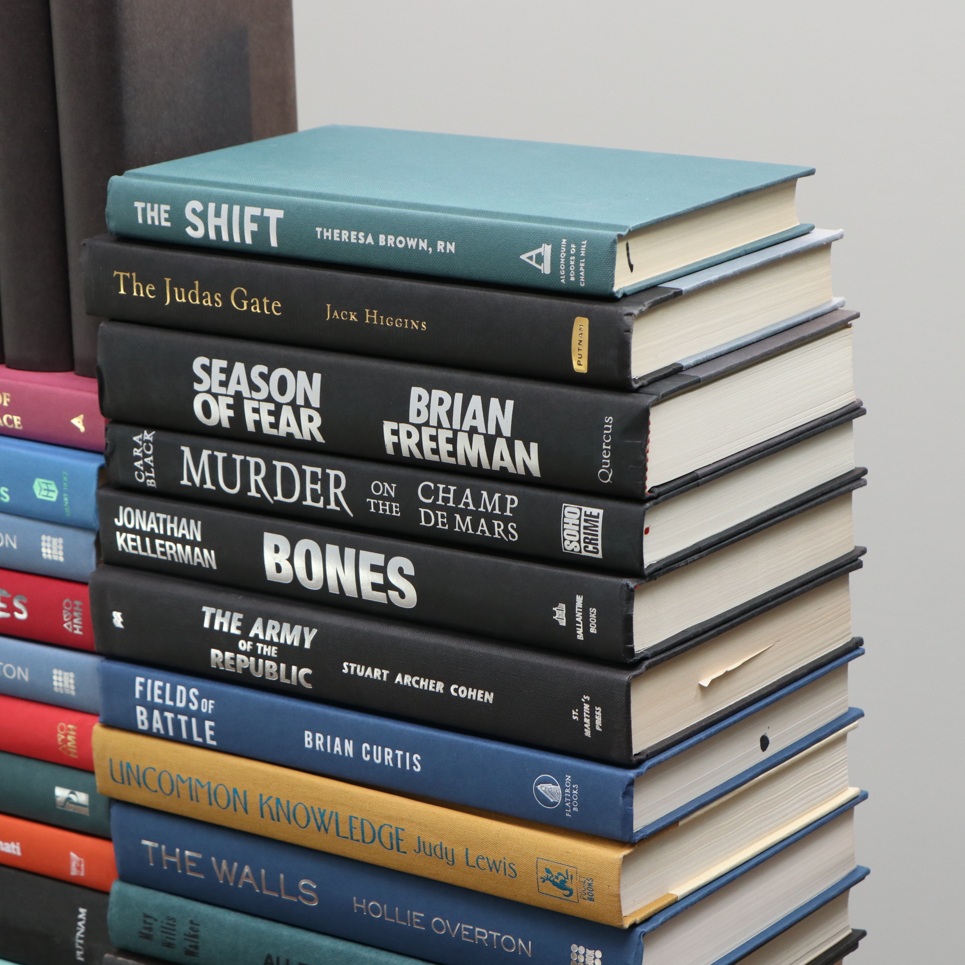 Dan Brown "Inferno," Brian Freeman "Season of Fear," and More Books