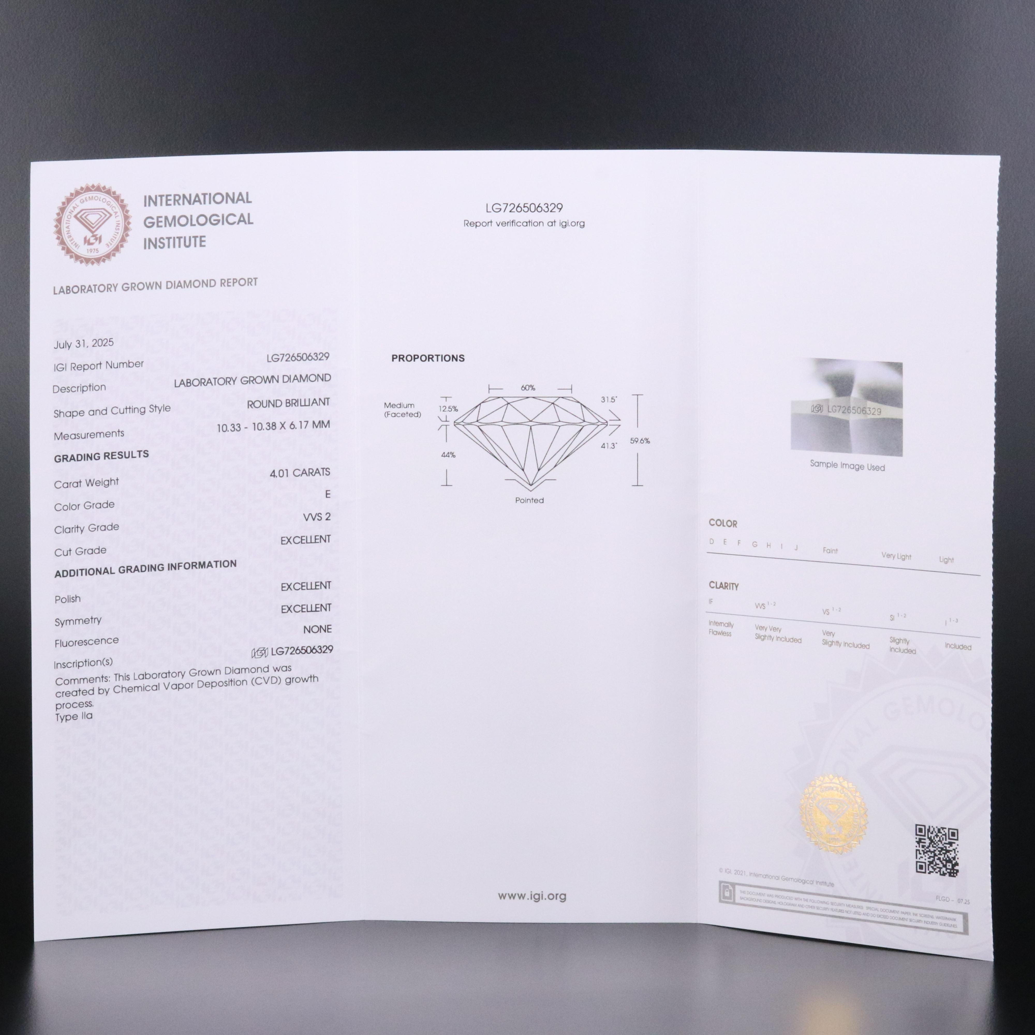 18K 4.01 CT Lab Grown Diamond Solitaire Ring with IGI Report