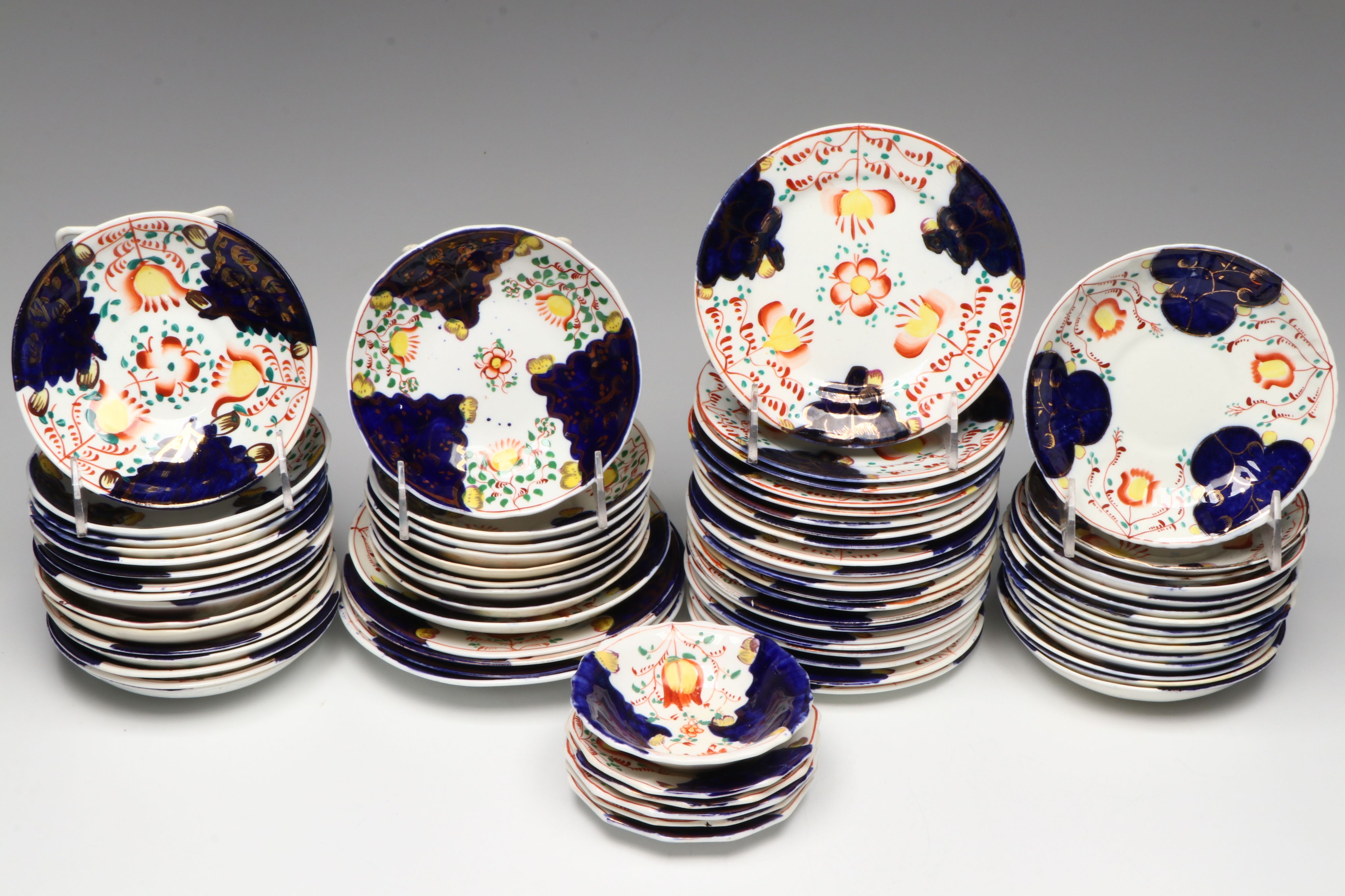 English Gaudy Welsh Tulip Dinnerware and Serving Pieces