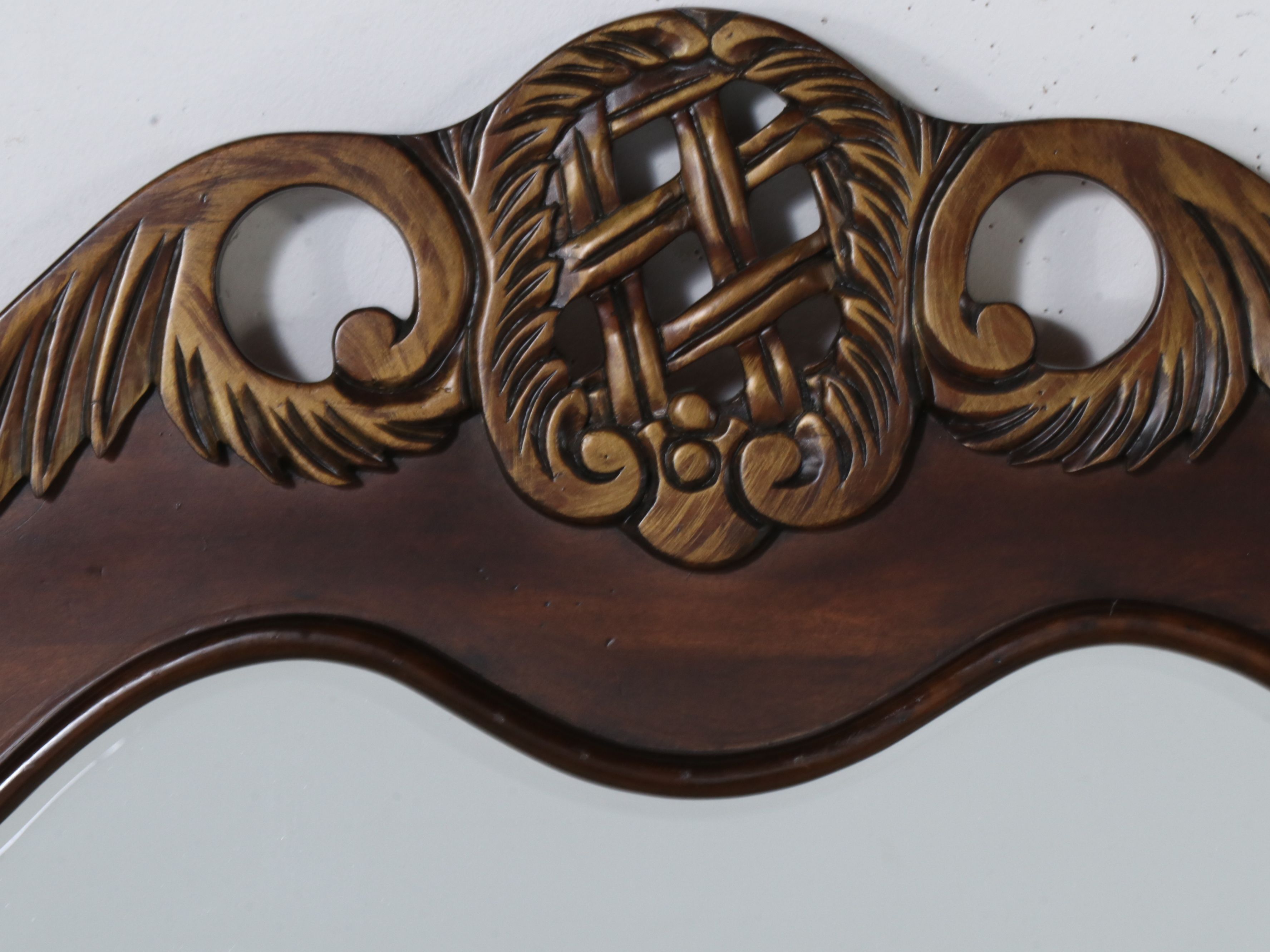 Baroque Style Chest of Drawers with Wall Mirror