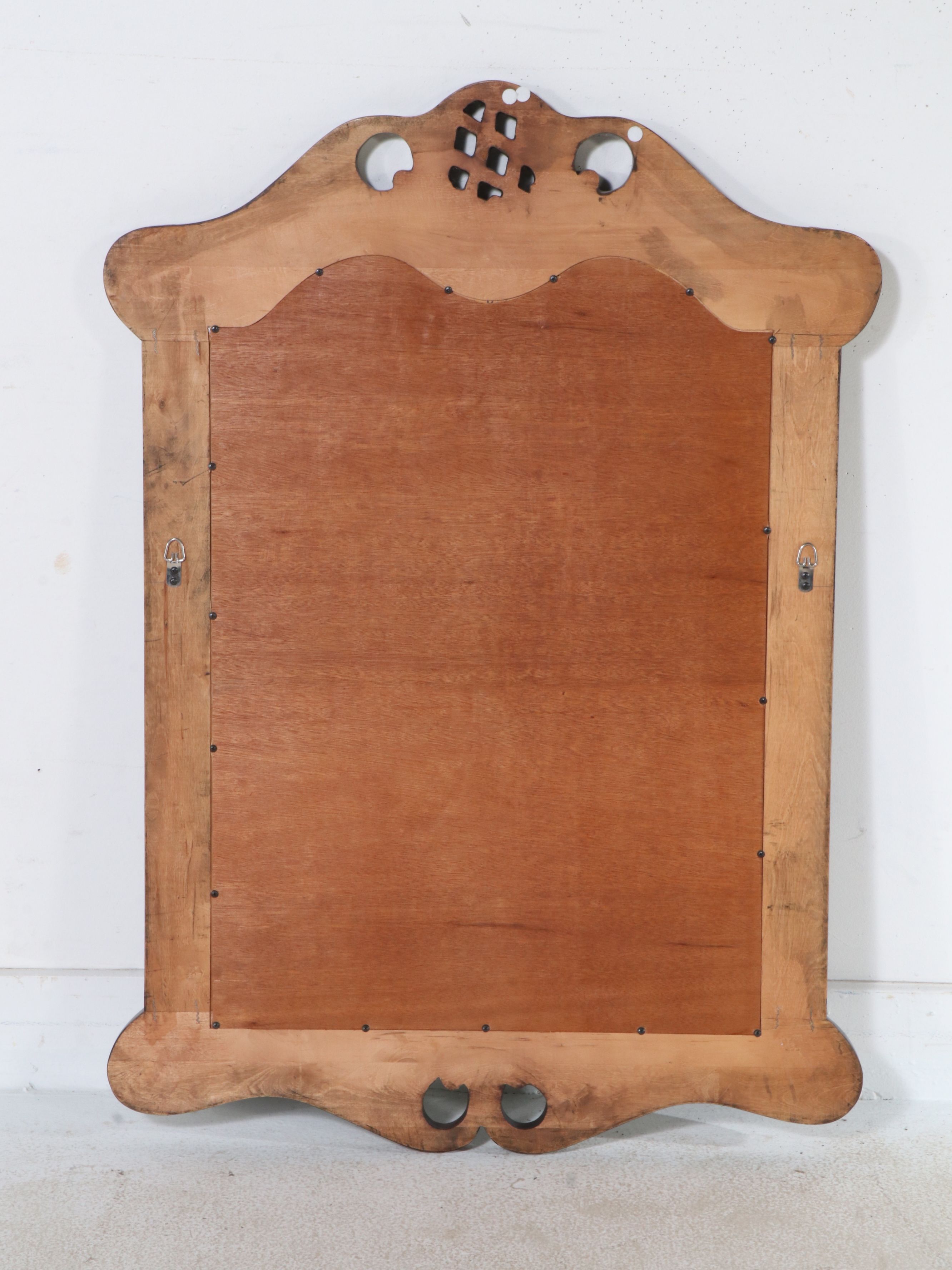 Baroque Style Chest of Drawers with Wall Mirror