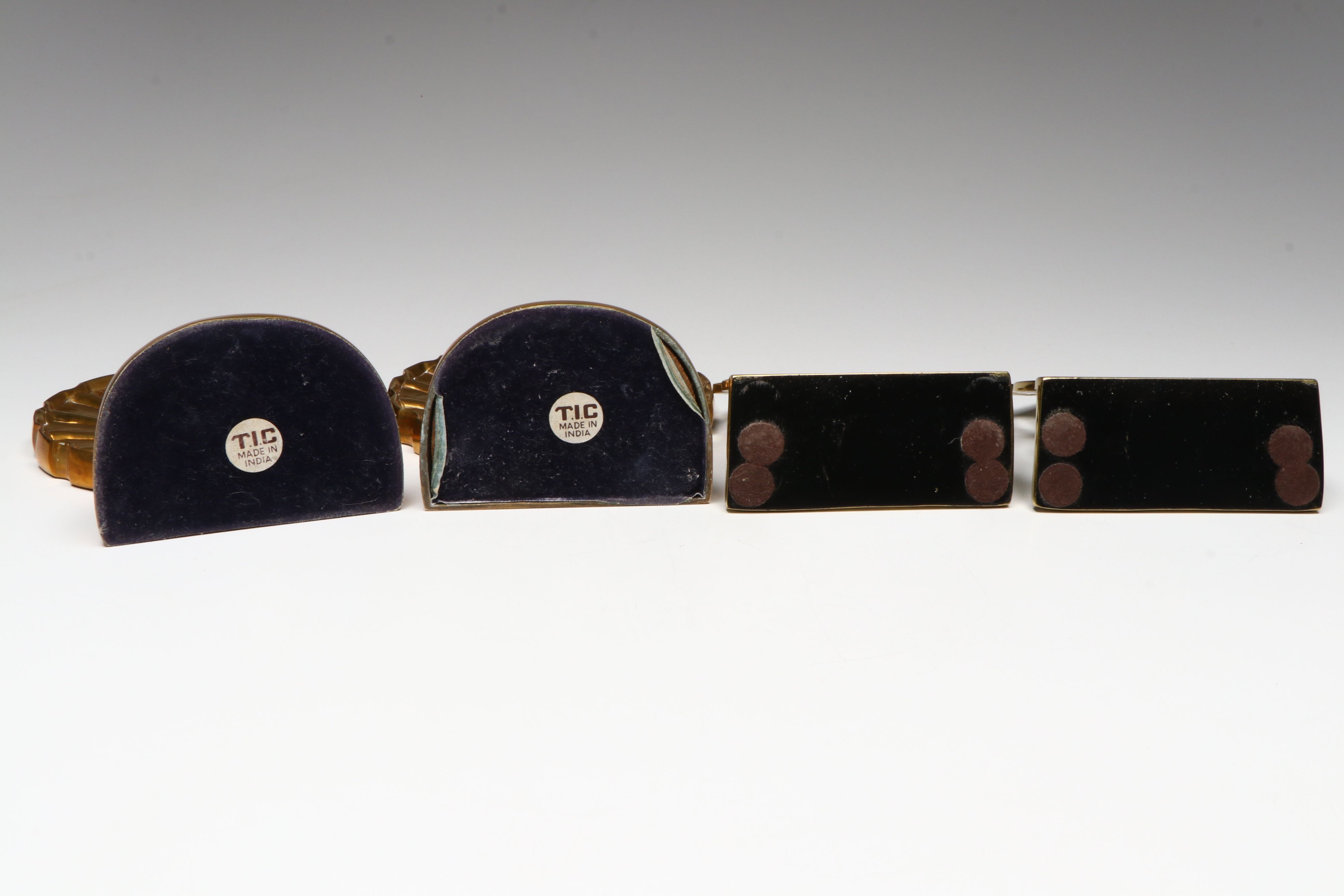 Monticello and Clam Shell Brass Bookends