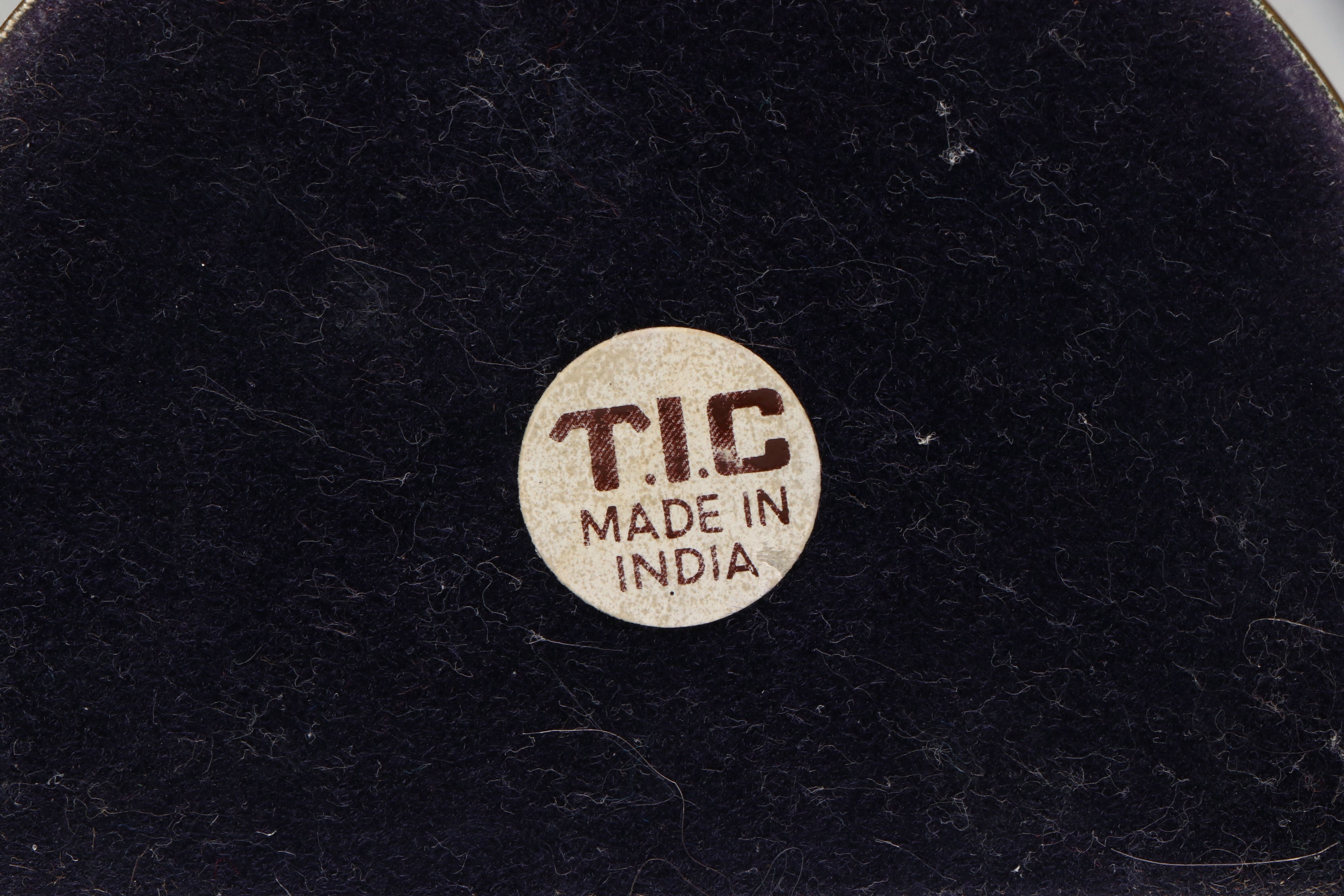 Monticello and Clam Shell Brass Bookends