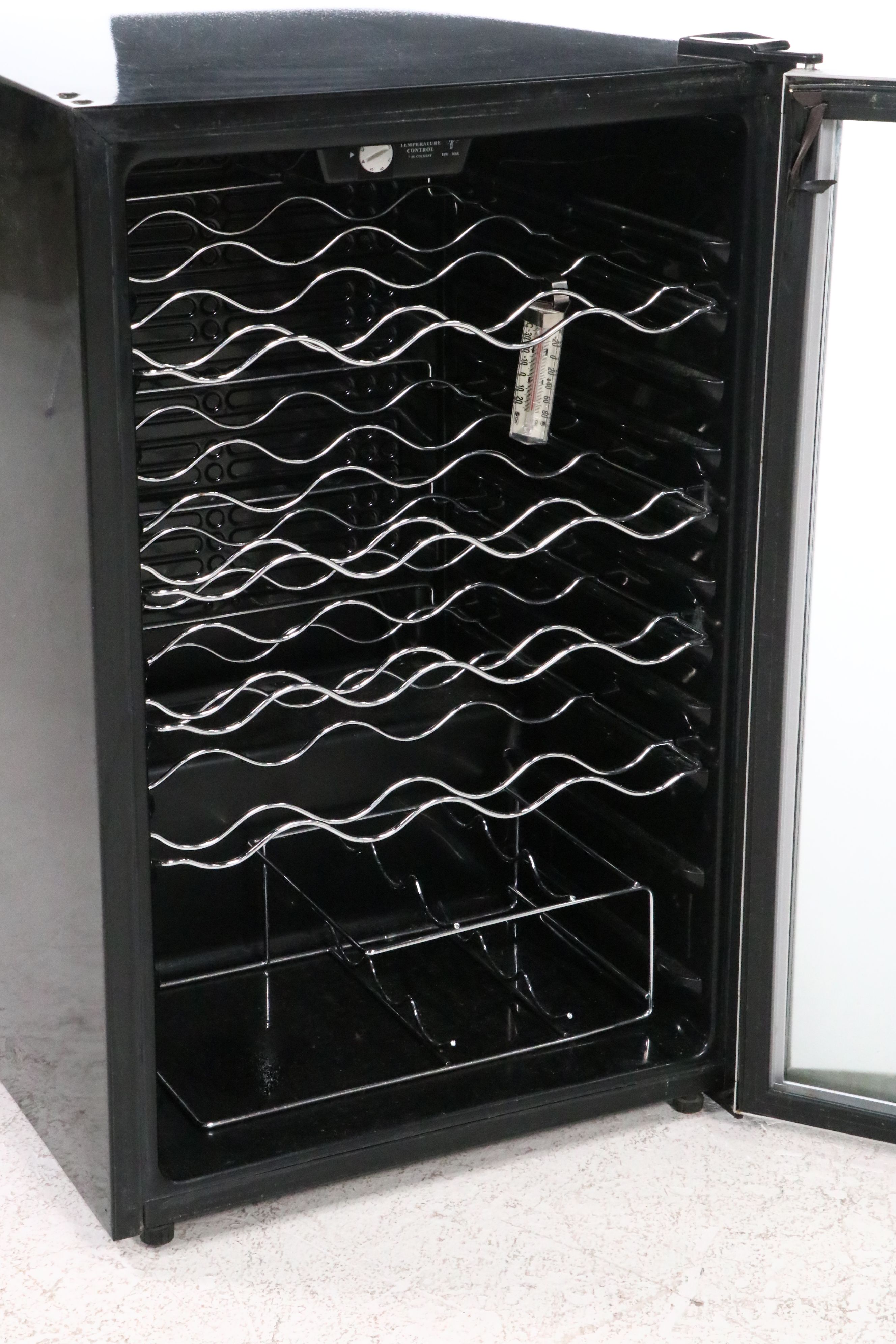 Magic Chef 45-Bottle Freestanding Wine Chiller