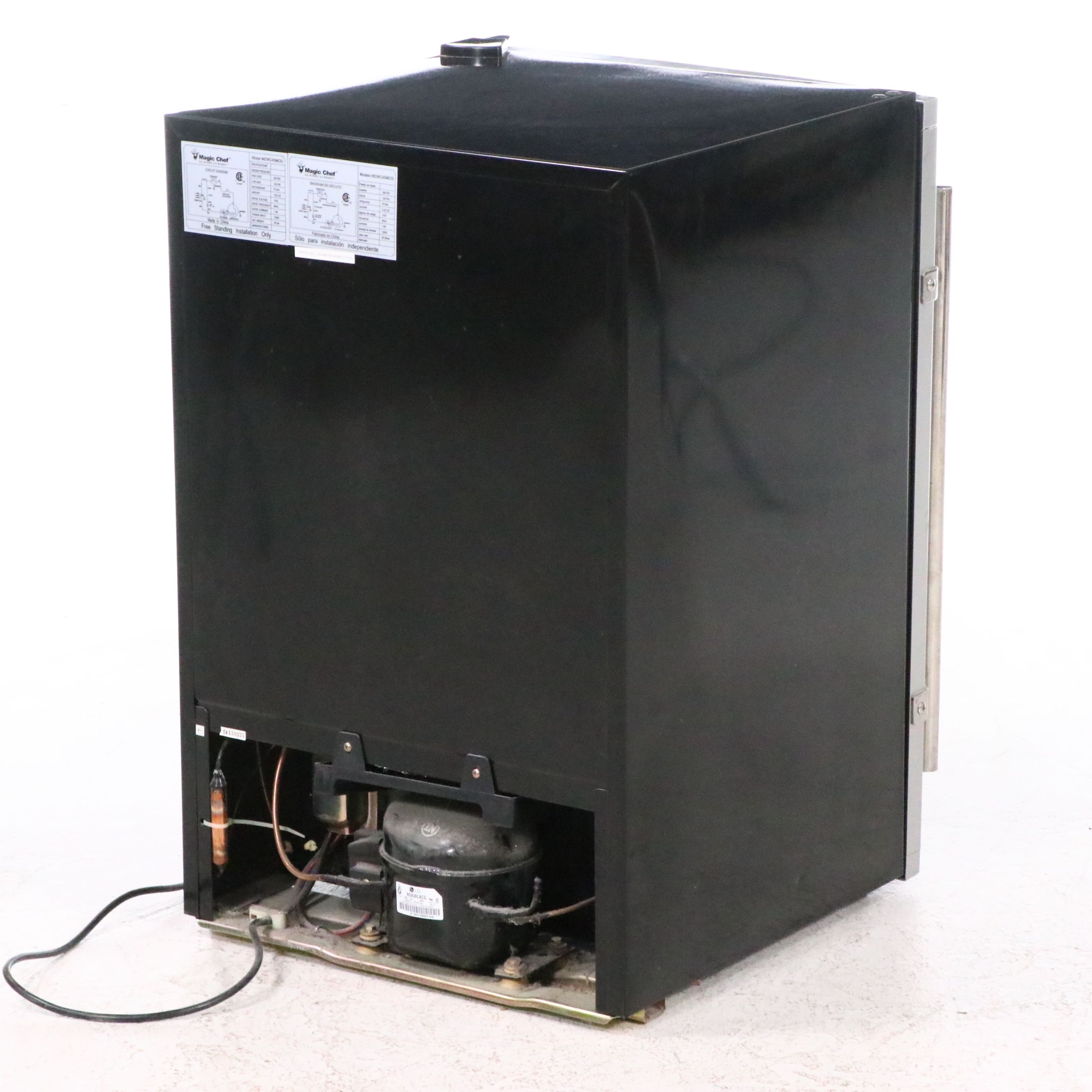 Magic Chef 45-Bottle Freestanding Wine Chiller