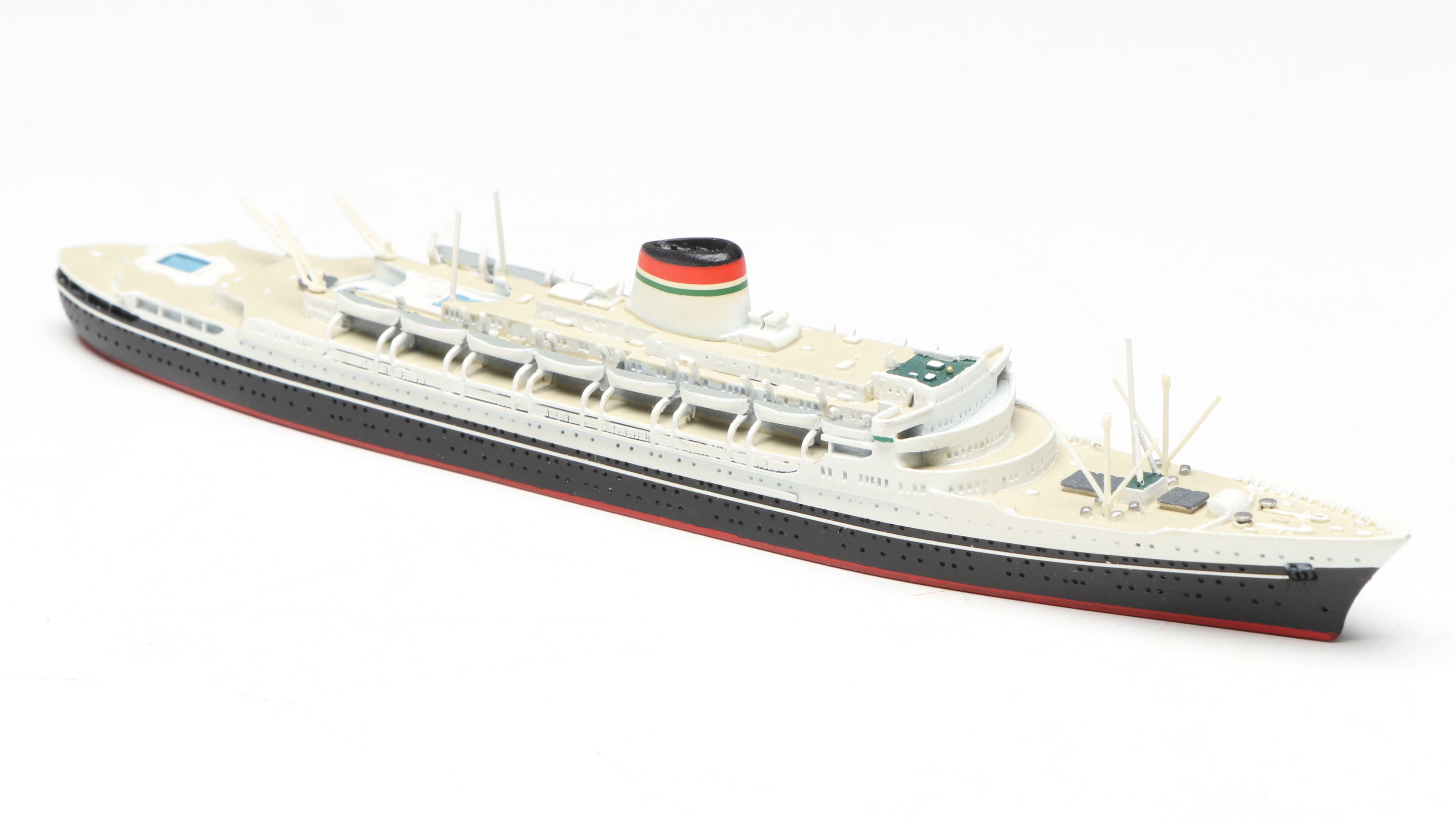 Bassett-Lowke Wooden "SS California" with Other Hand-Painted Metal Ship Models
