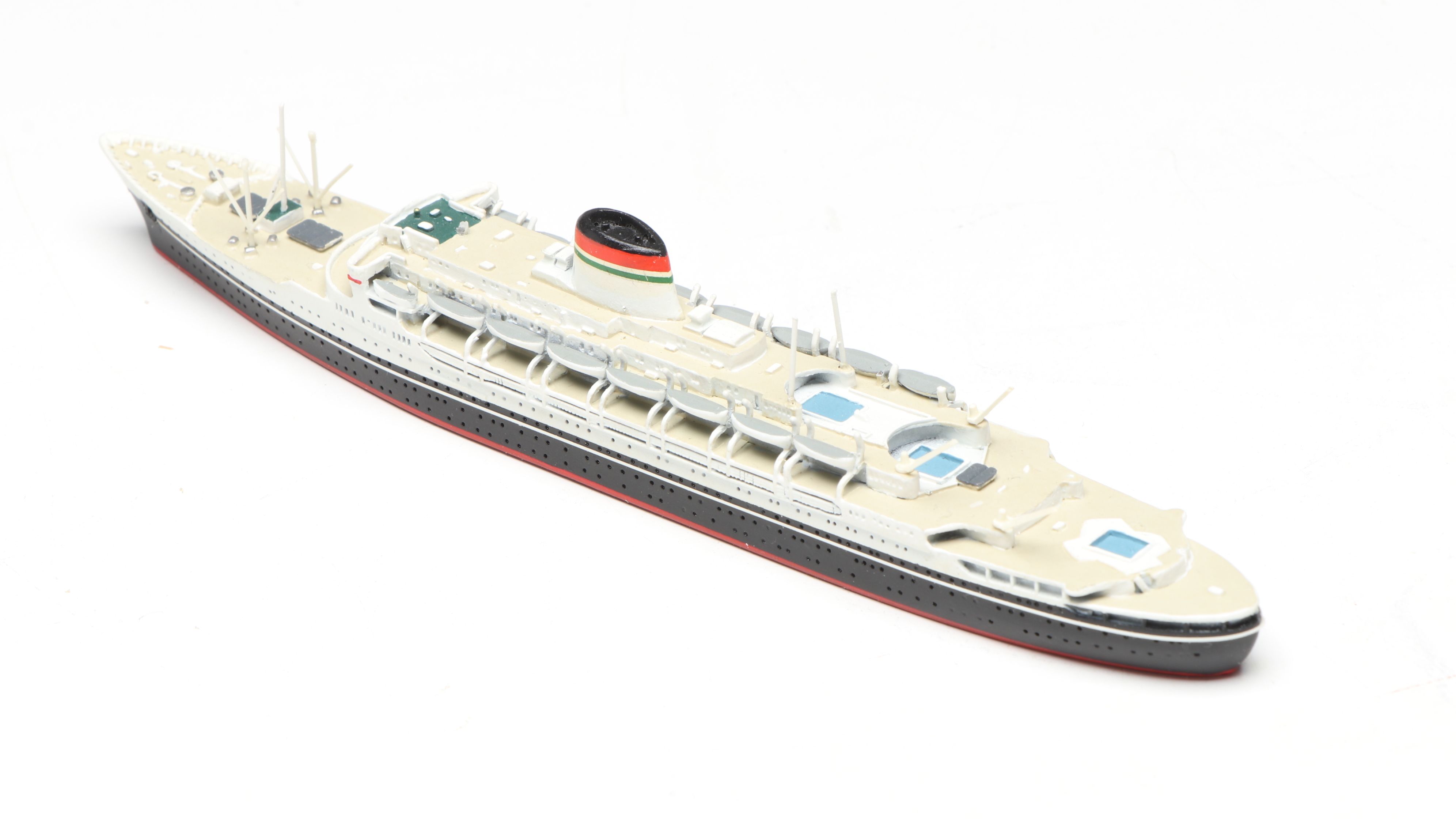 Bassett-Lowke Wooden "SS California" with Other Hand-Painted Metal Ship Models