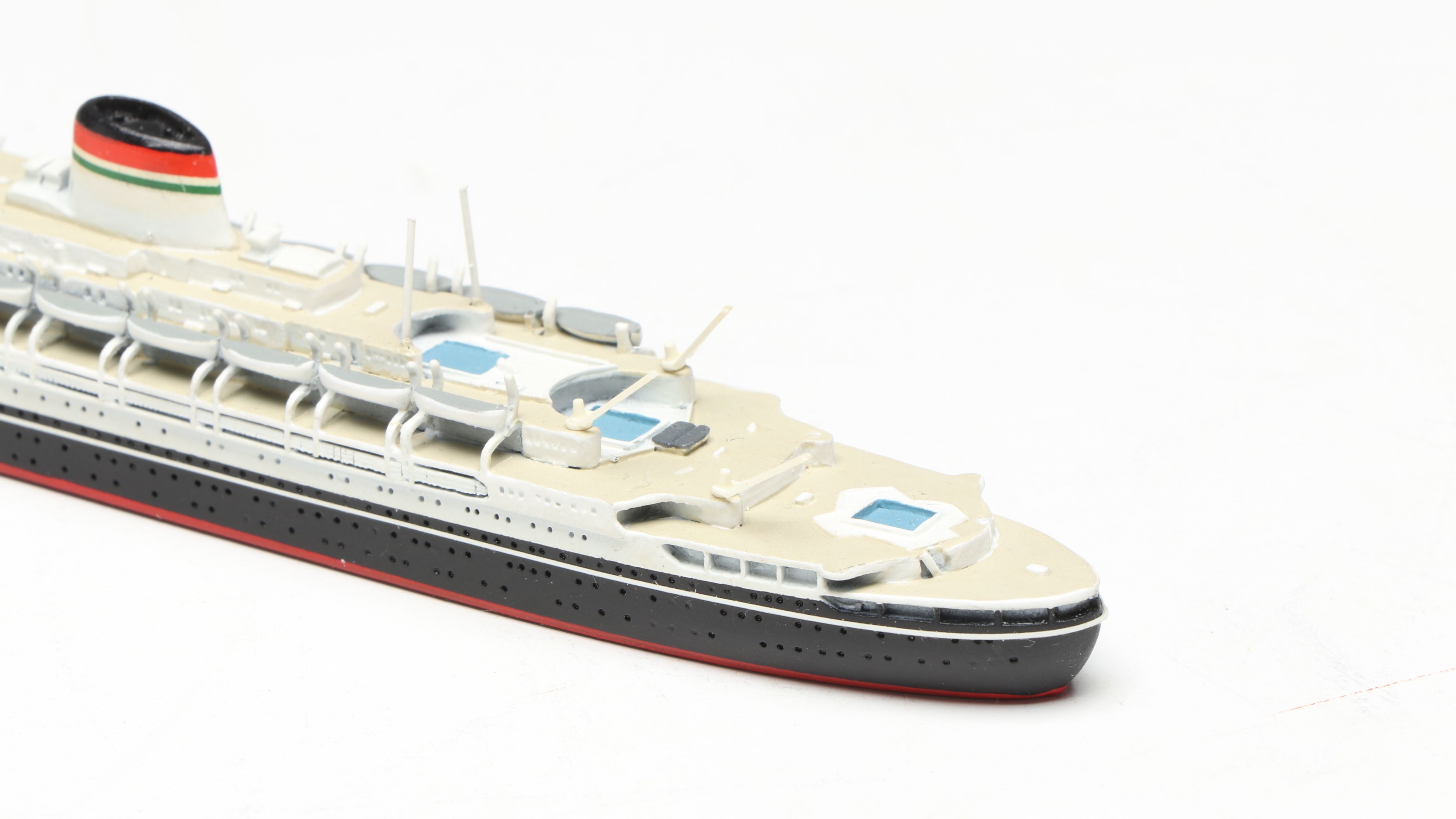 Bassett-Lowke Wooden "SS California" with Other Hand-Painted Metal Ship Models
