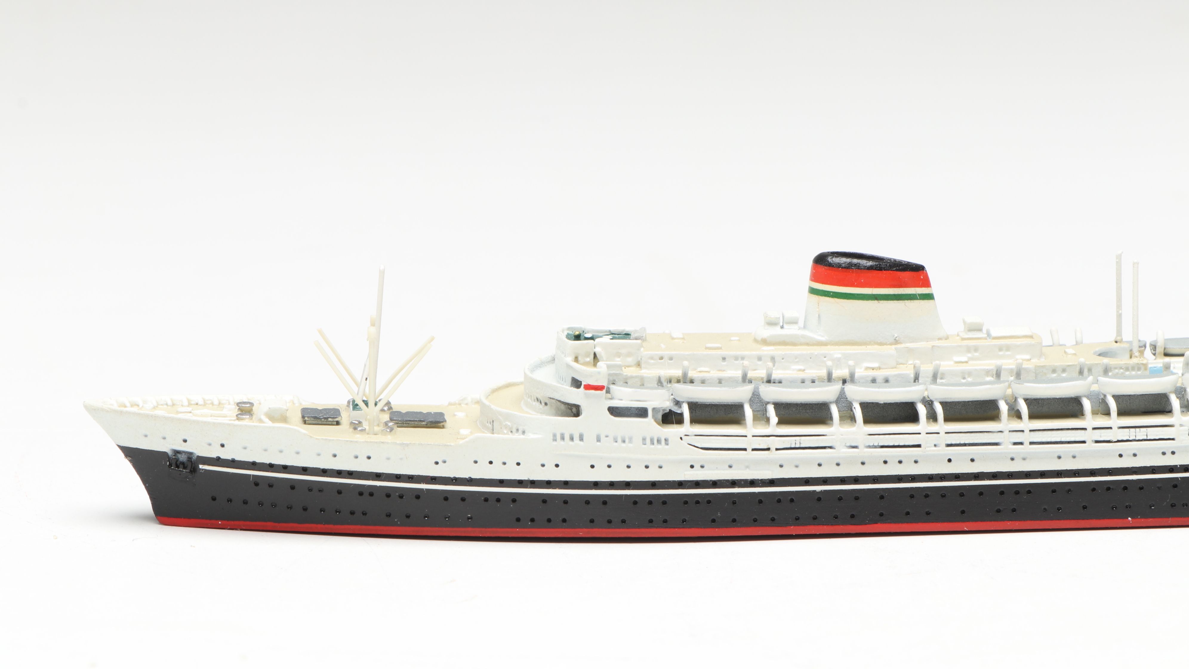 Bassett-Lowke Wooden "SS California" with Other Hand-Painted Metal Ship Models