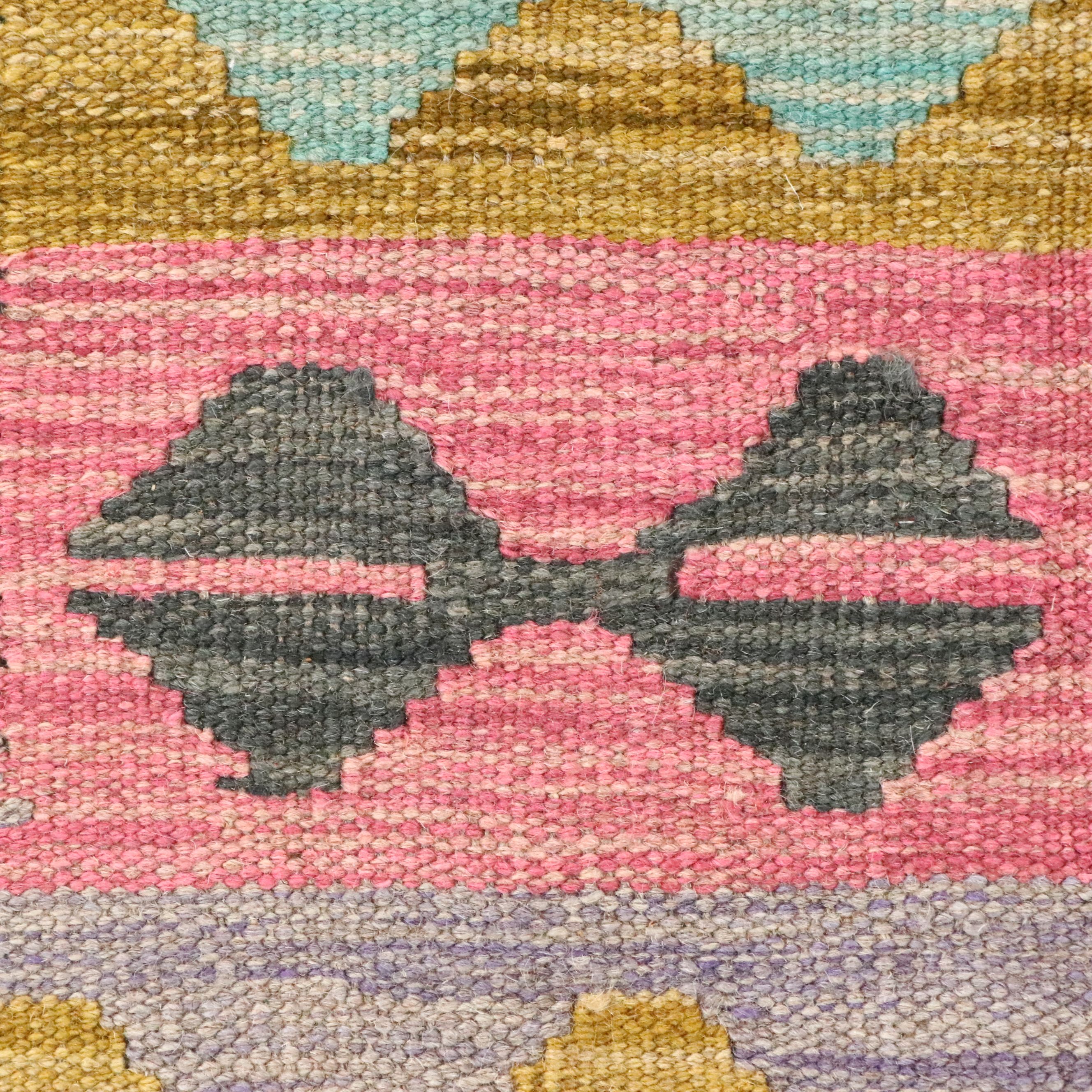 5' x 6'10 Handwoven Pakistani Kilim Area Rug