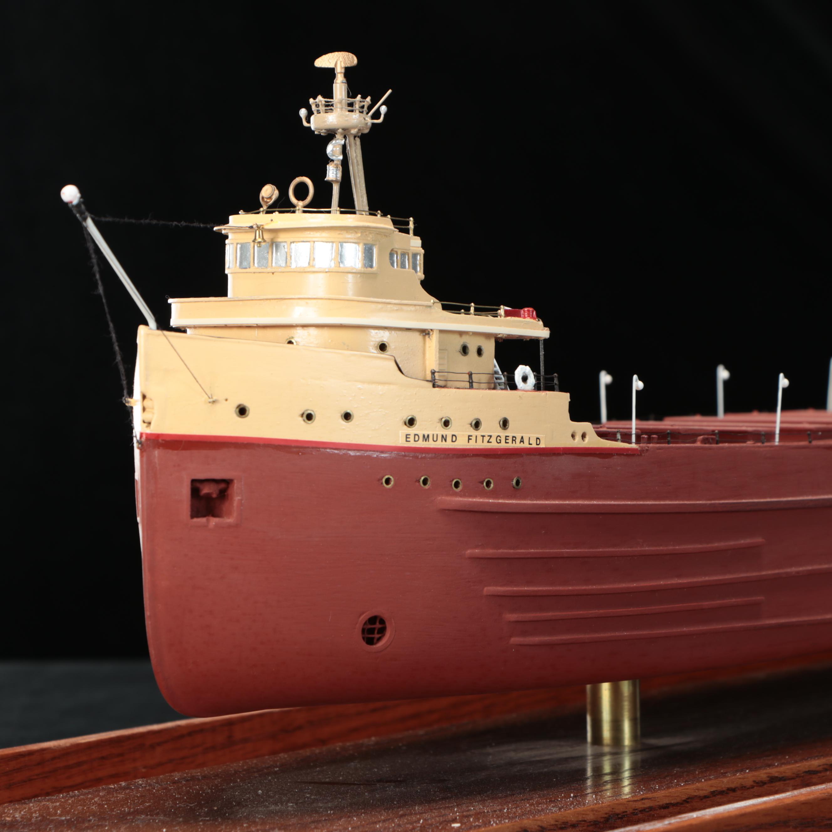 S.S. Edmund Fitzgerald Model Bulk Carrier/Gordon Lightfoot signed ship’s plate