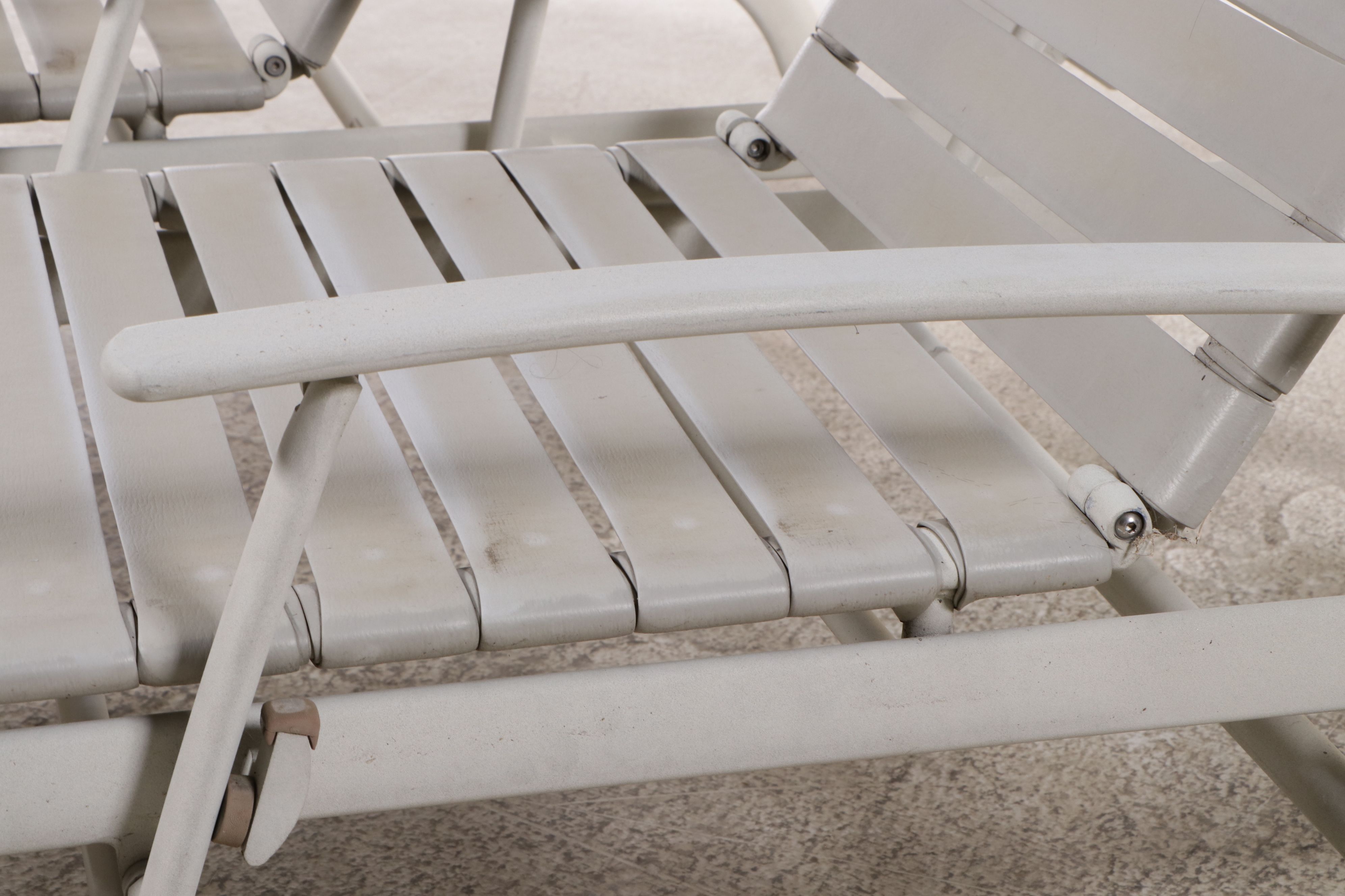 Powder Coated Metal Chaise Lounge with Vinyl Upholstery