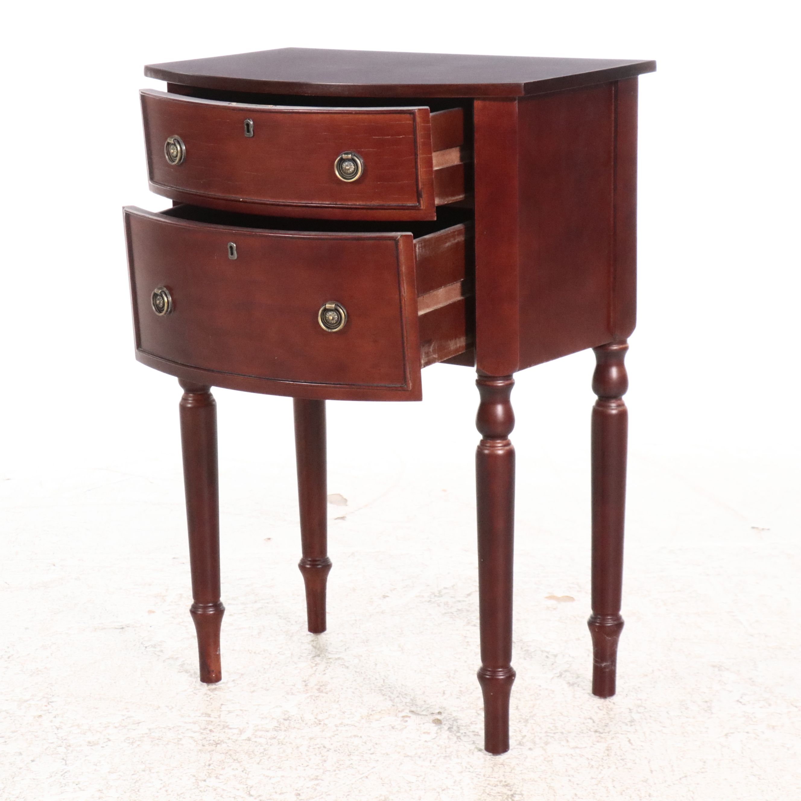 Pennsylvania House Dresser with Sleigh Bed, Nightstand, Lamp, and Accent Table