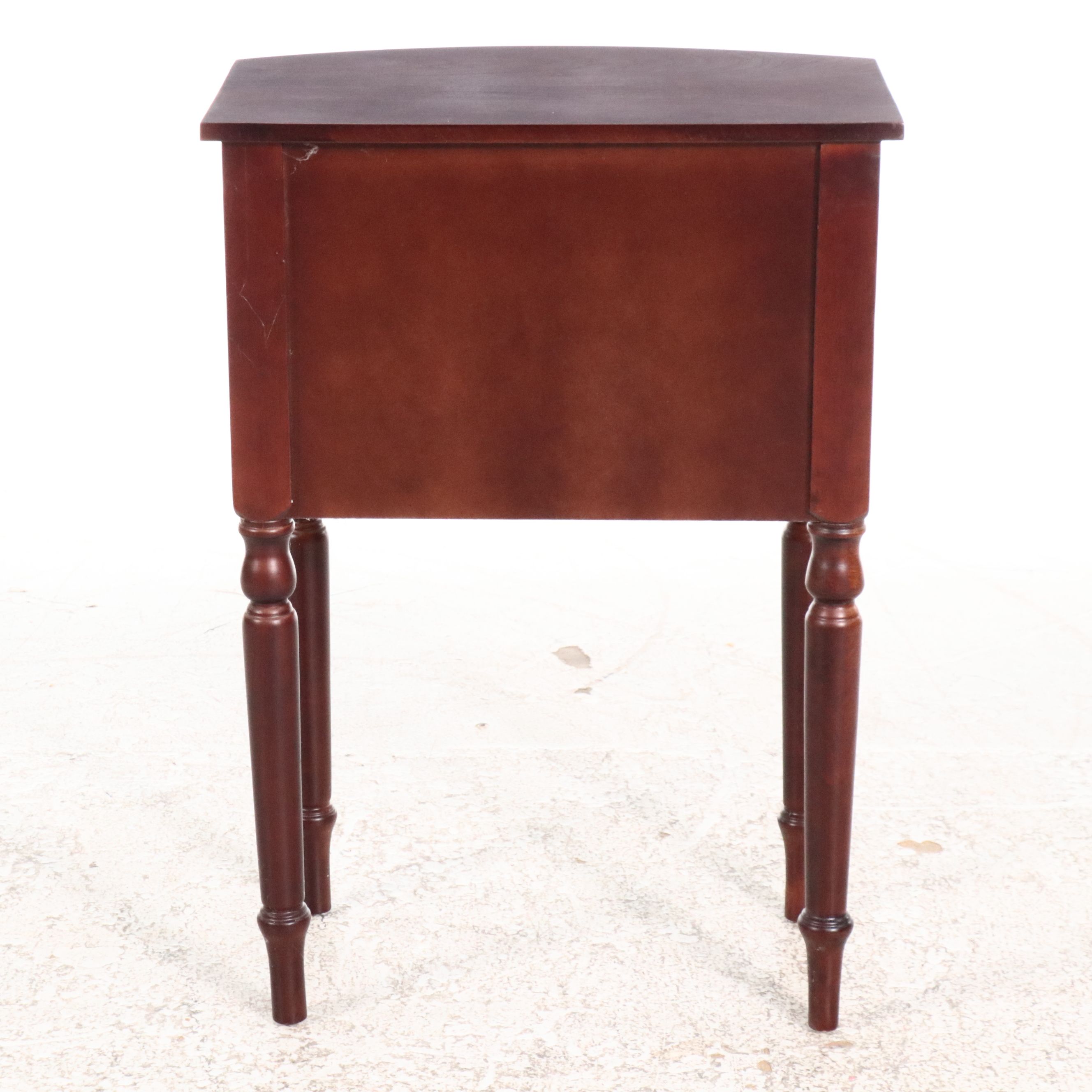 Pennsylvania House Dresser with Sleigh Bed, Nightstand, Lamp, and Accent Table