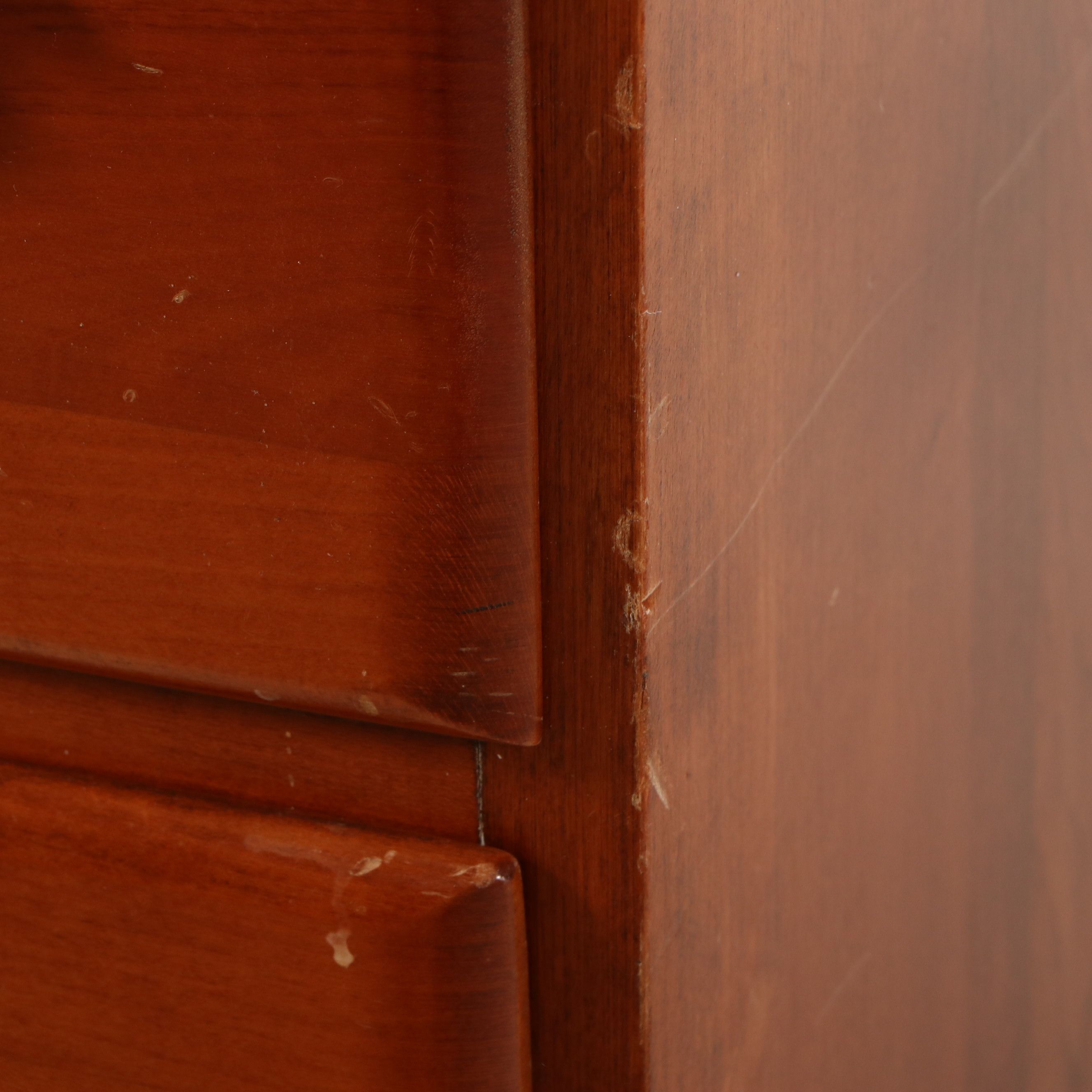 American Colonial Style Cherry Chest of Drawers