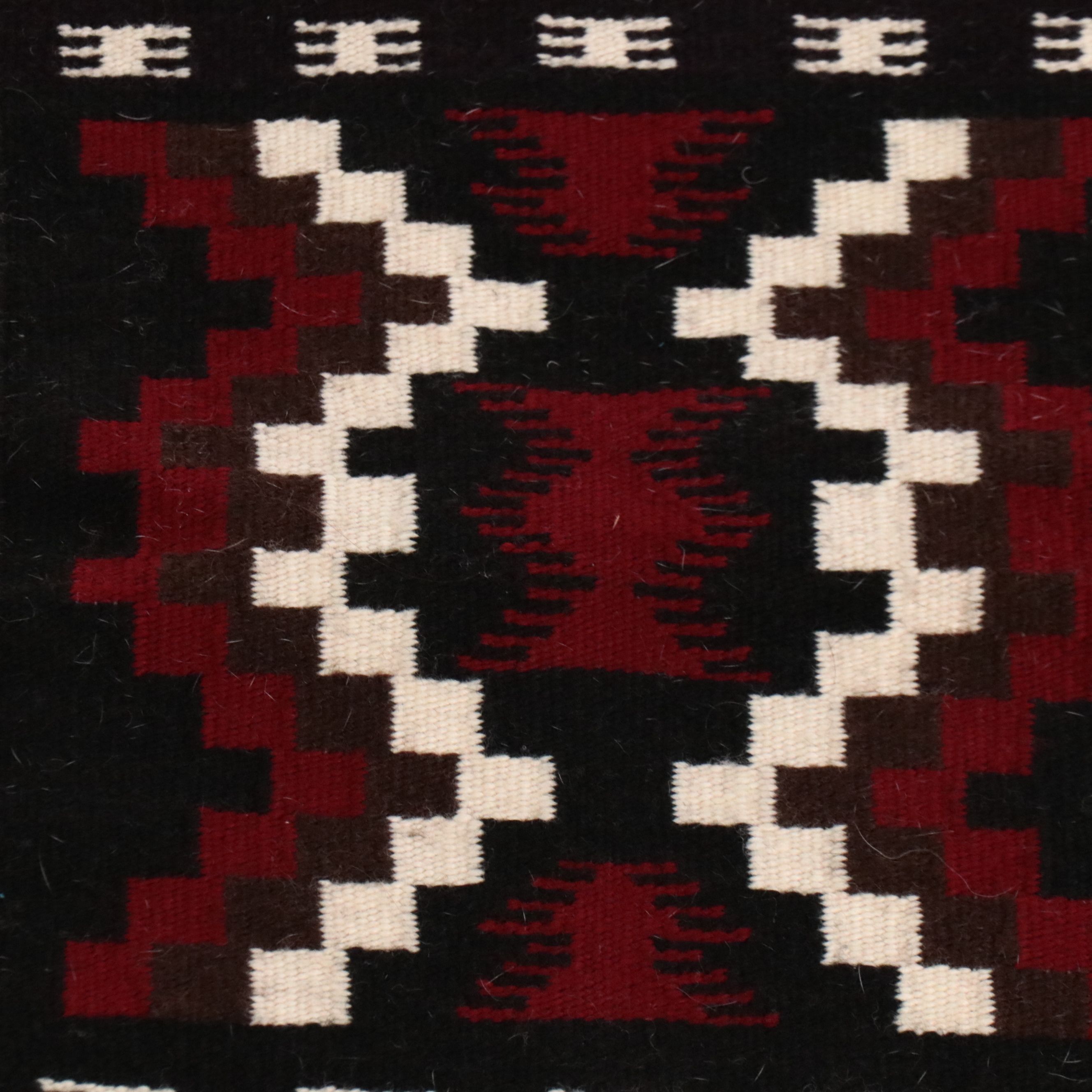 2'4 x 4'10 Handwoven Navajo Storm Pattern Accent Rug