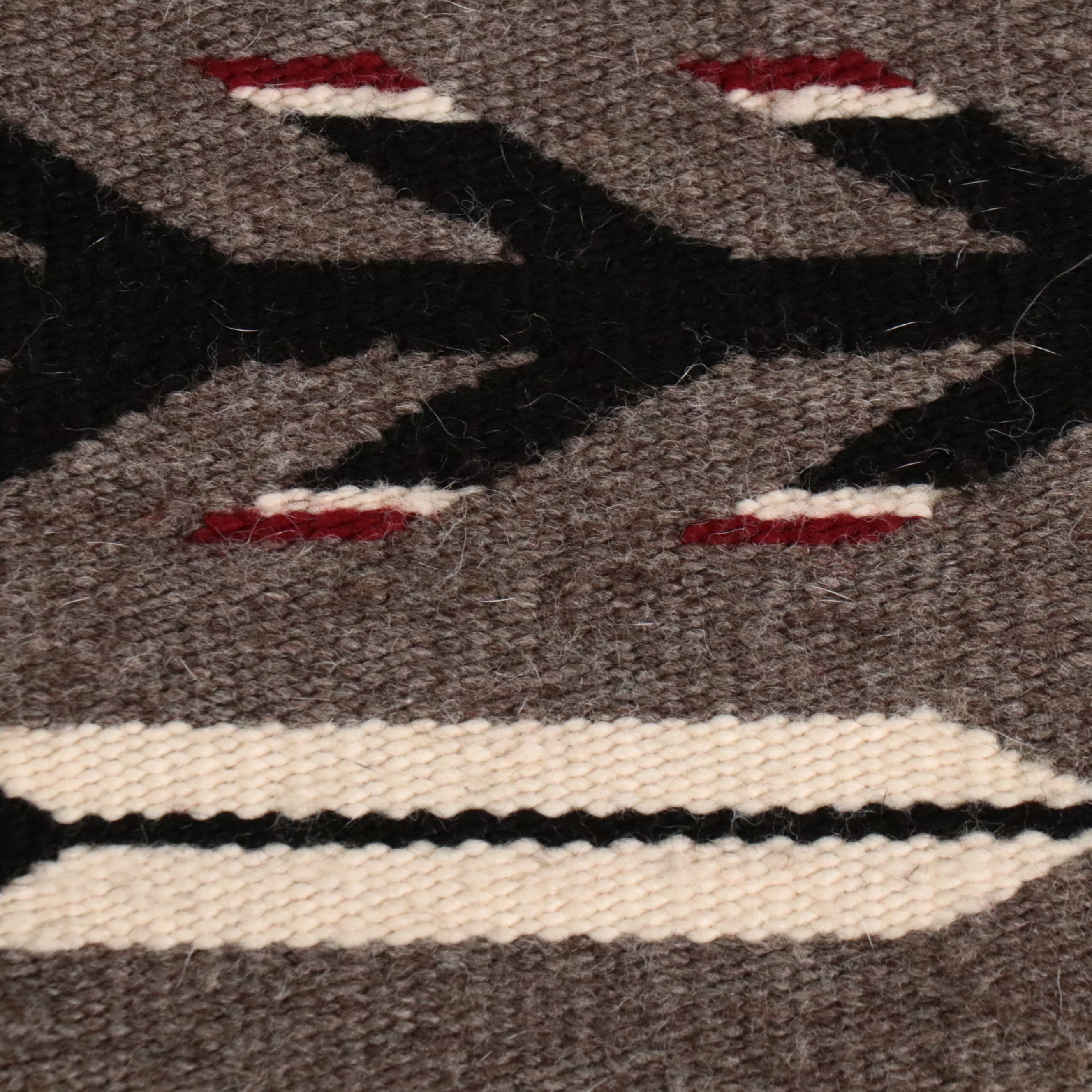 2'4 x 4'10 Handwoven Navajo Storm Pattern Accent Rug