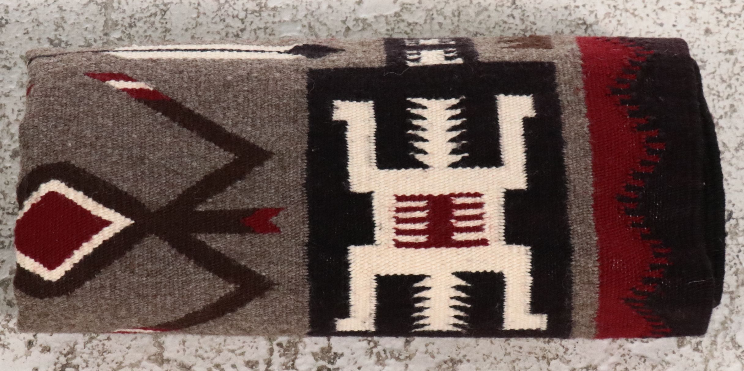 2'4 x 4'10 Handwoven Navajo Storm Pattern Accent Rug