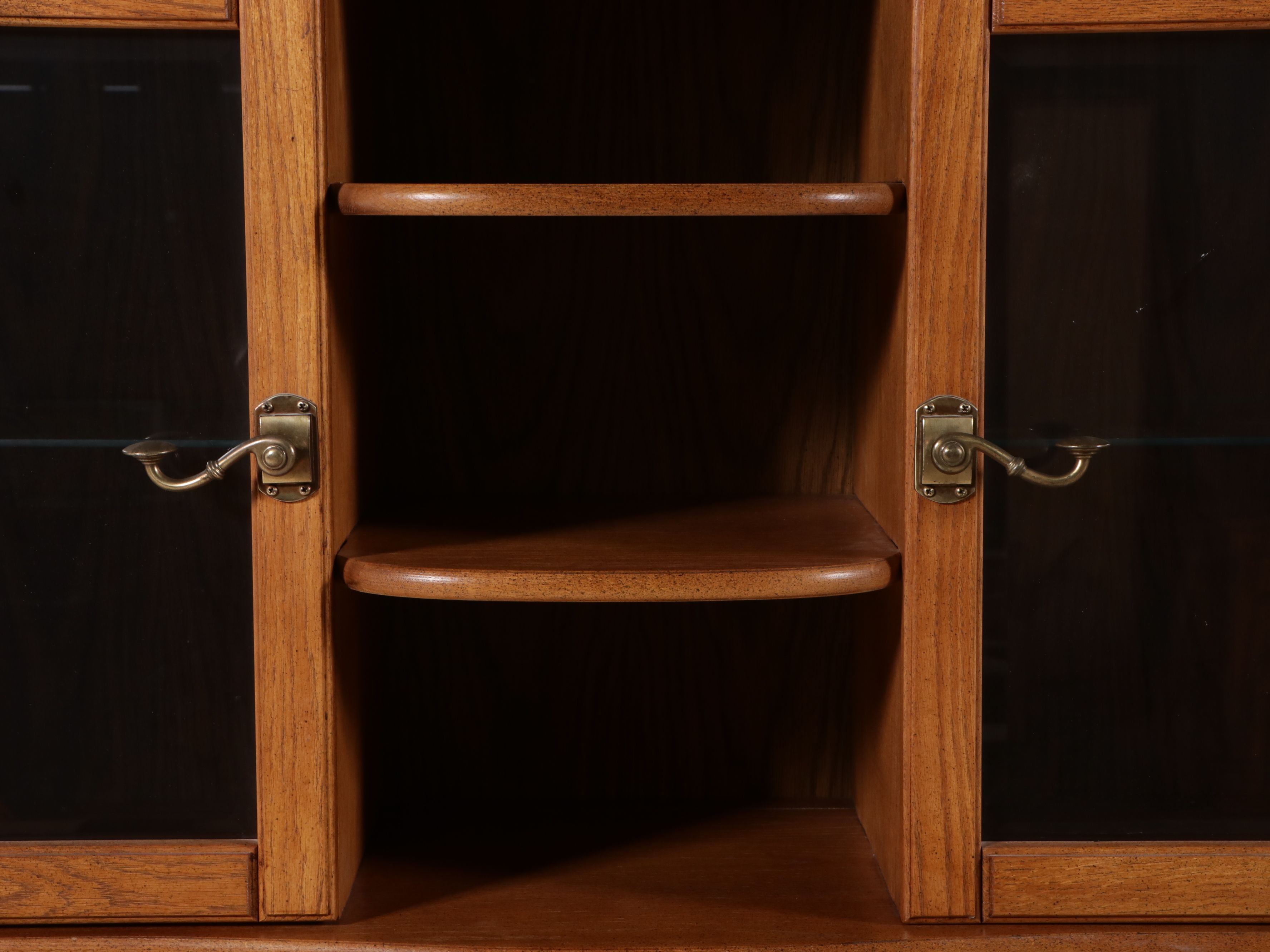 Keepsakes Victorian Style Oak Hutch