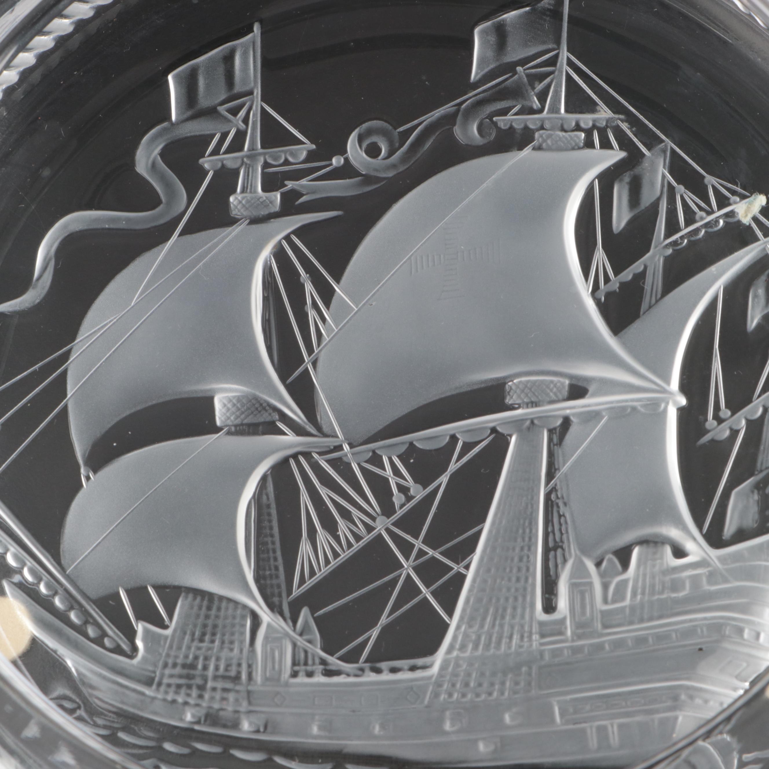 Lalique "Pinta" Frosted and Clear Crystal Ashtray, Late 20th Century
