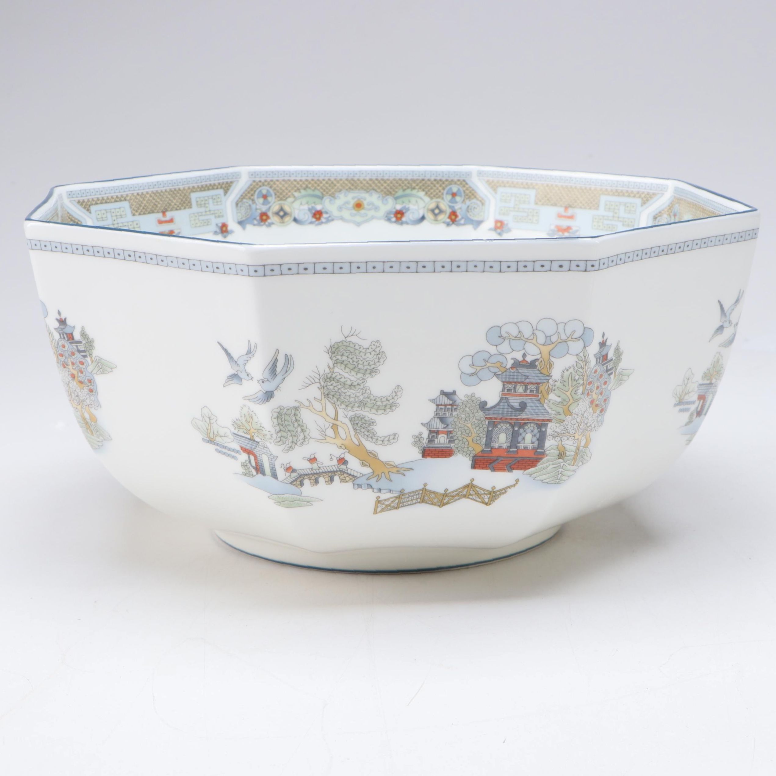 Wedgwood "Chinese Legend" Octagonal Bone China Bowl, 1987–1993