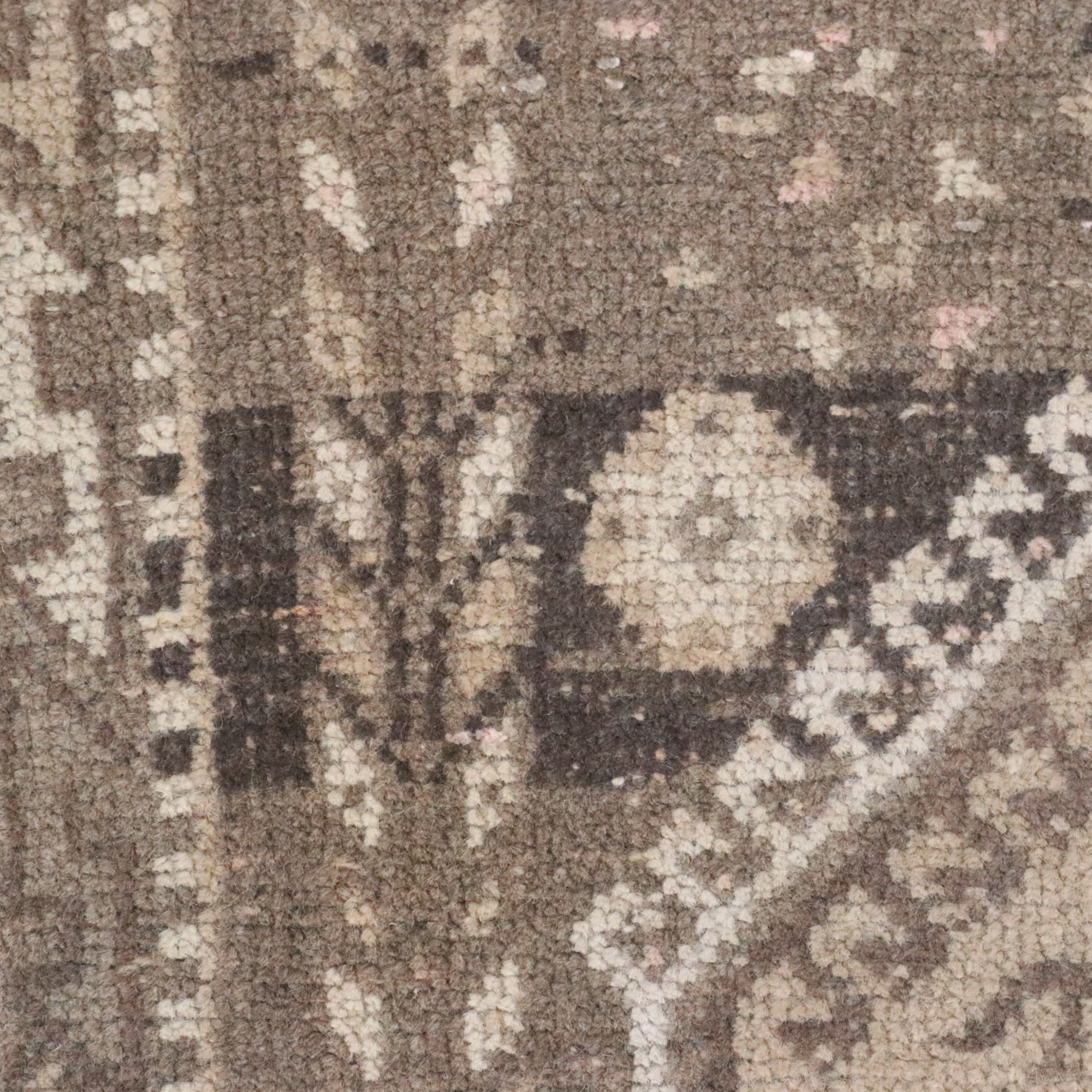 7'2 x 10' Hand-Knotted Persian Shiraz Area Rug