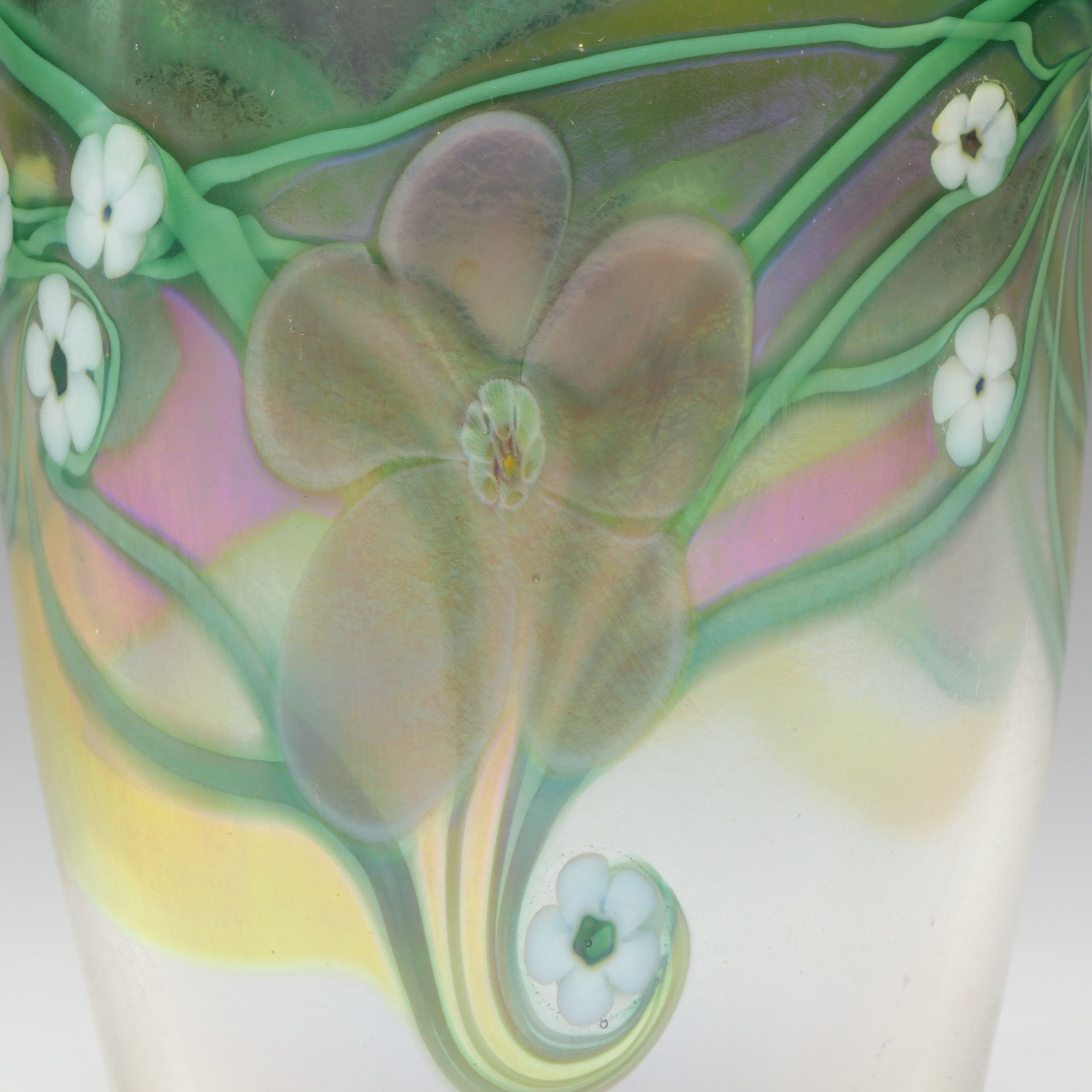 Orient & Flume Art Glass Iridescent Floral Pulled Feather Vase, 1985