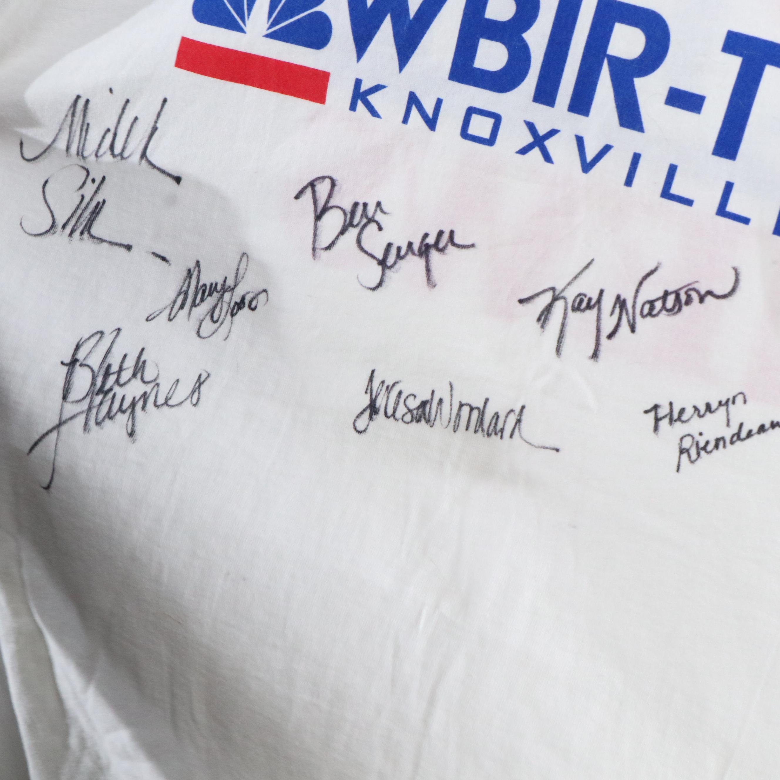 NBA Basketball Jerseys and T-Shirts with Hoodiesand Signed Shirt