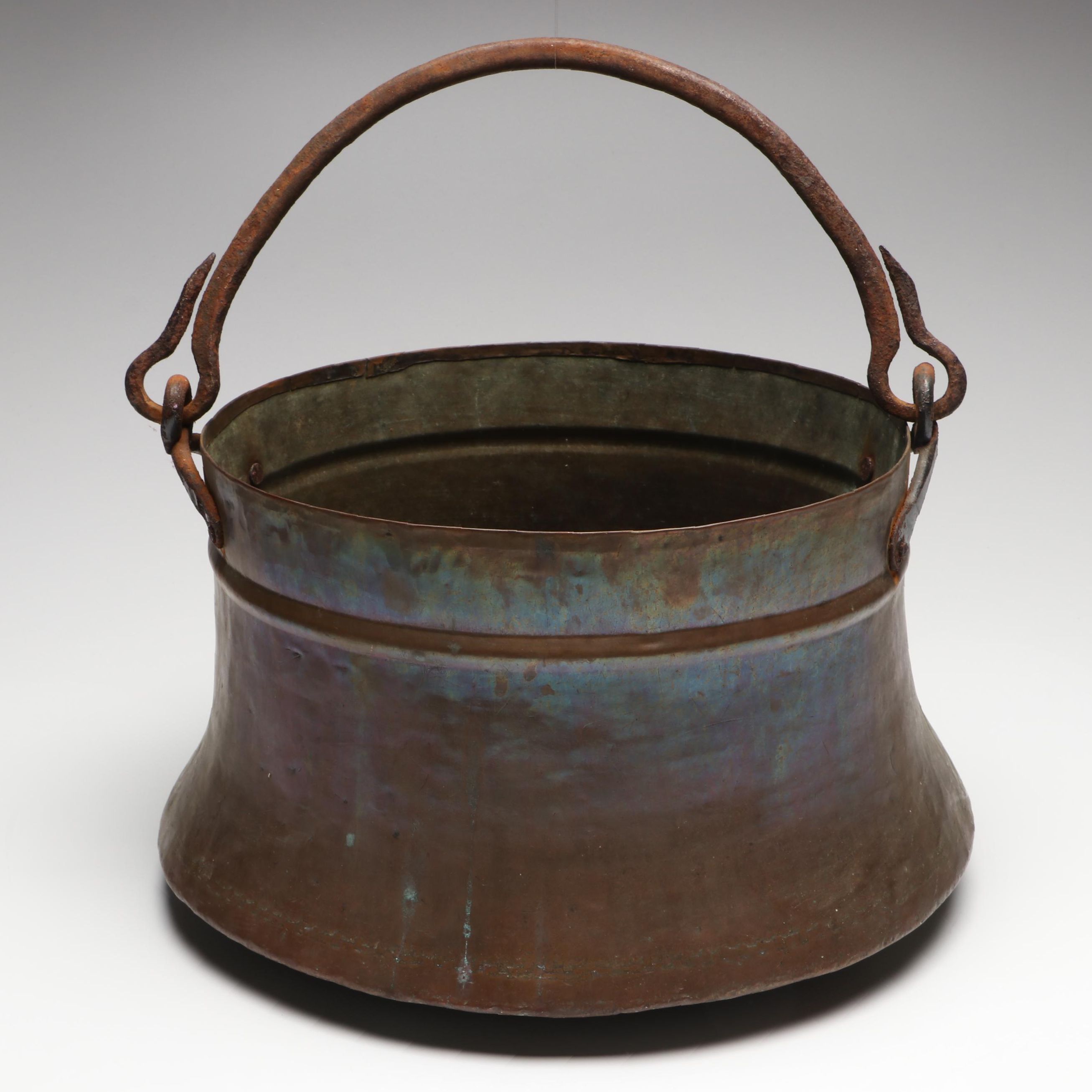 Hammered Copper Cauldron with Forged Iron Handles