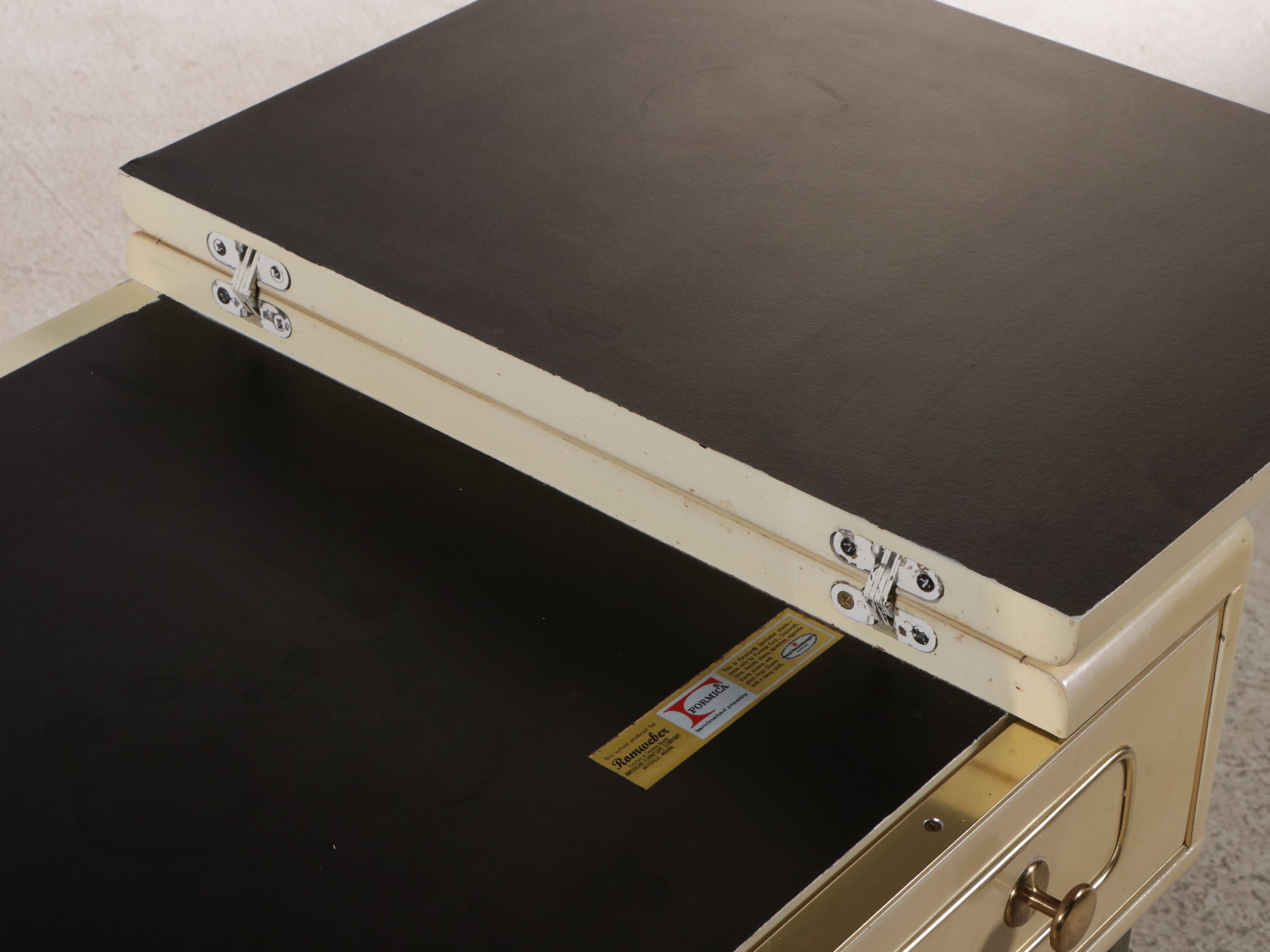 Romweber Mid Century Modern Style Formica Lift Top Sideboard