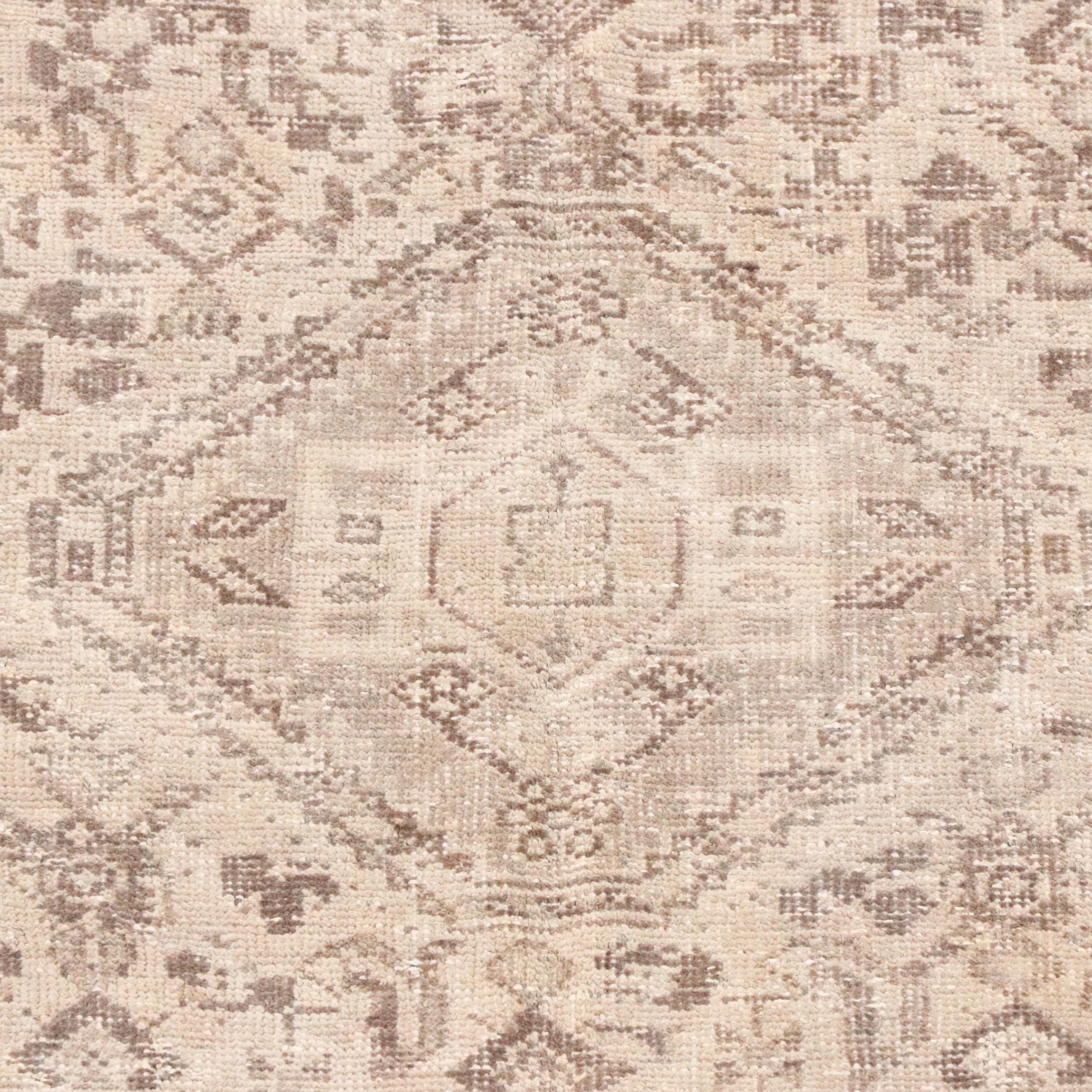 5'1 x 7'7 Hand-Knotted Persian Abadeh Area Rug