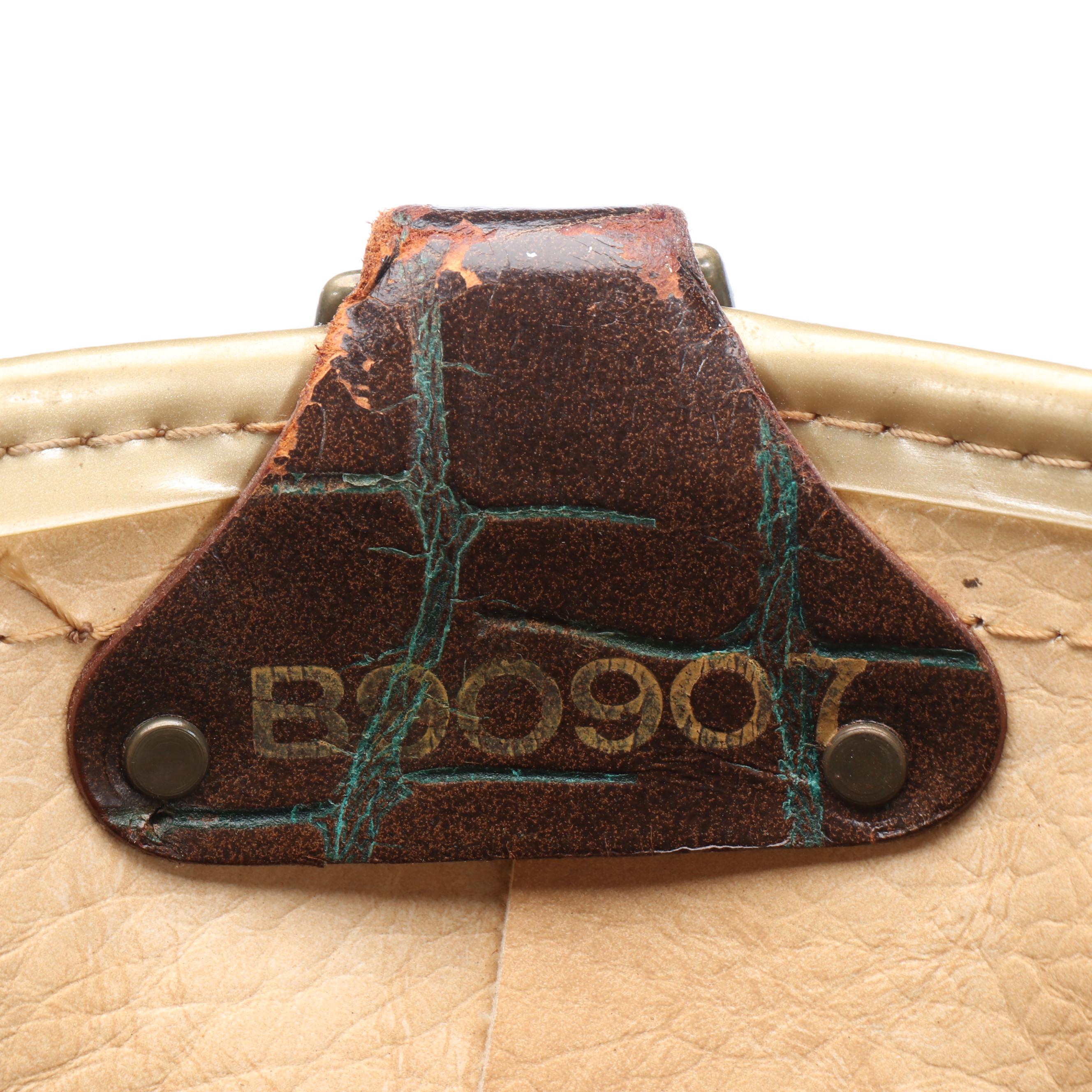 Victor Golf Beige Leather with Faux Croc Skin Golf Bag, and PGA Tag