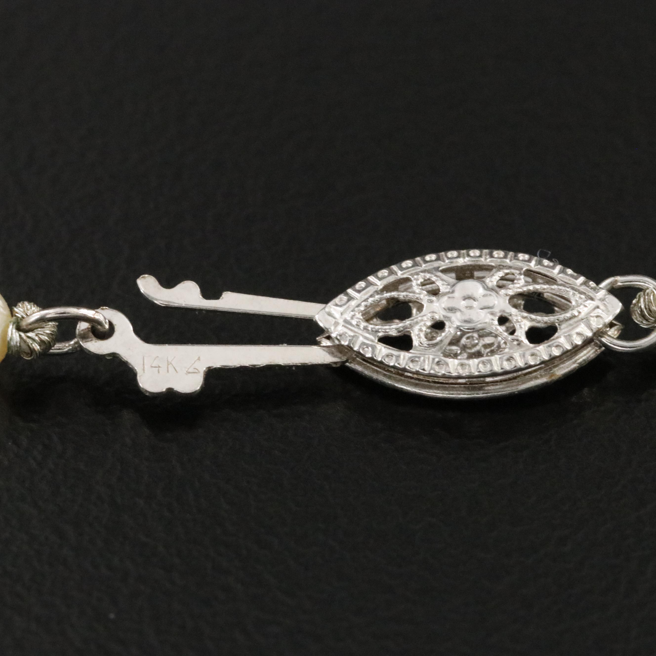 Graduated Pearl Necklace with 14K Clasp