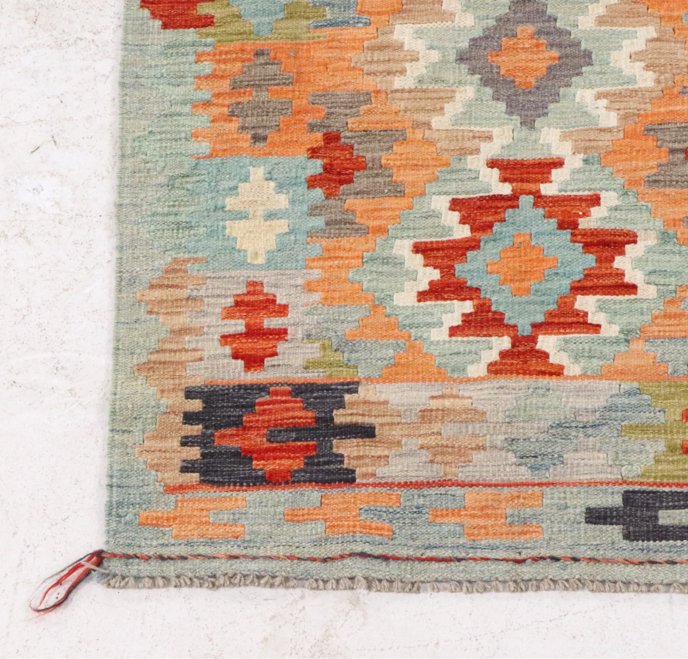 2'9 x 9'9 Handwoven Pakistani Kilim Carpet Runner