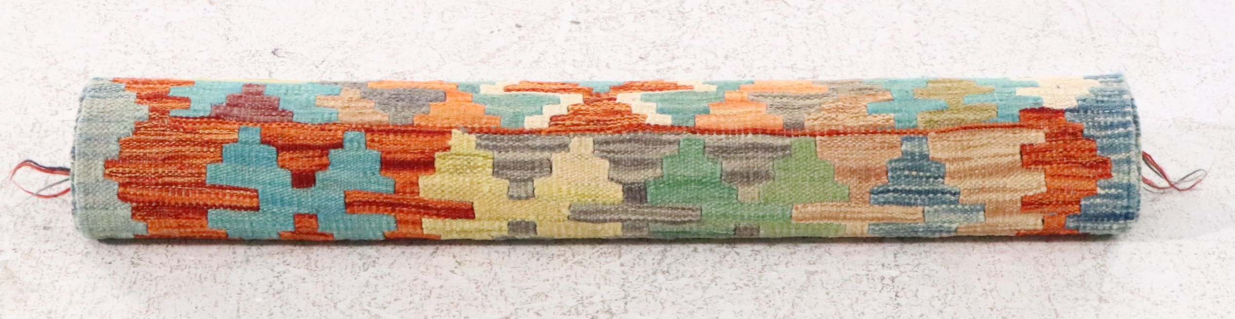 2'9 x 9'9 Handwoven Pakistani Kilim Carpet Runner